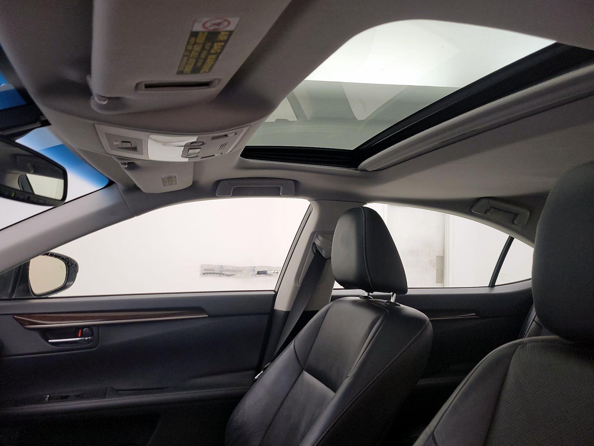 Thumbnail: 2014 Lexus ES - 19