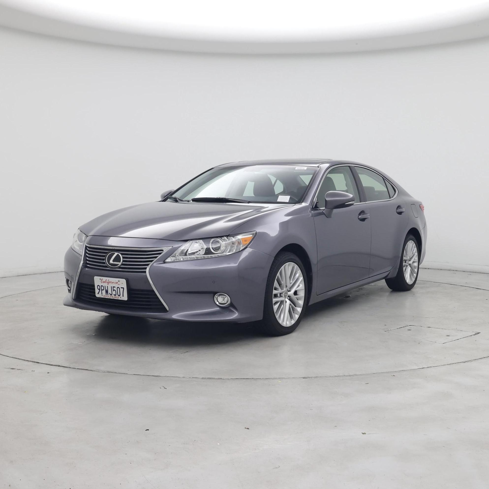 Thumbnail: 2014 Lexus ES - 4
