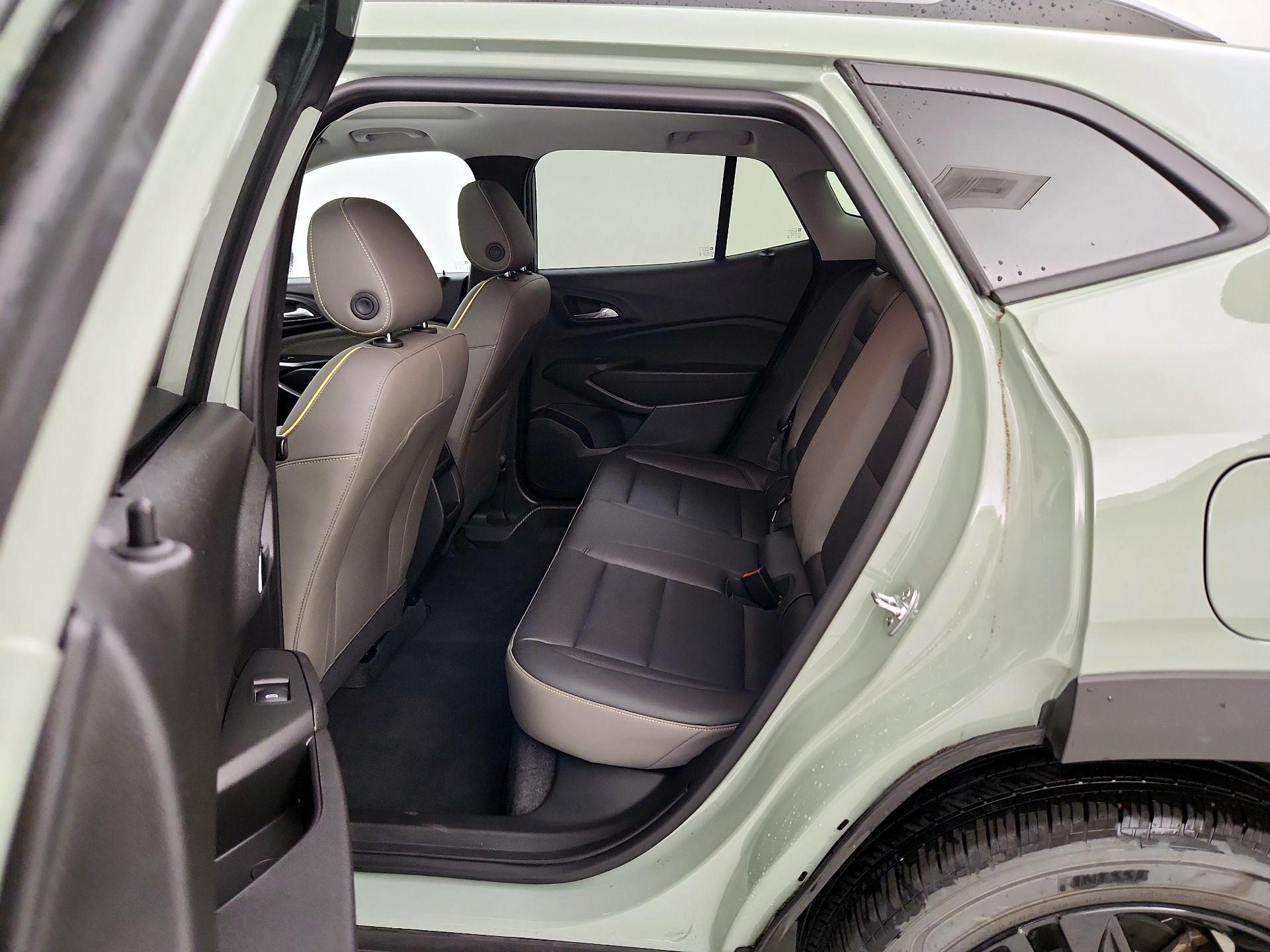 Thumbnail: 2025 Chevrolet Trax - 20