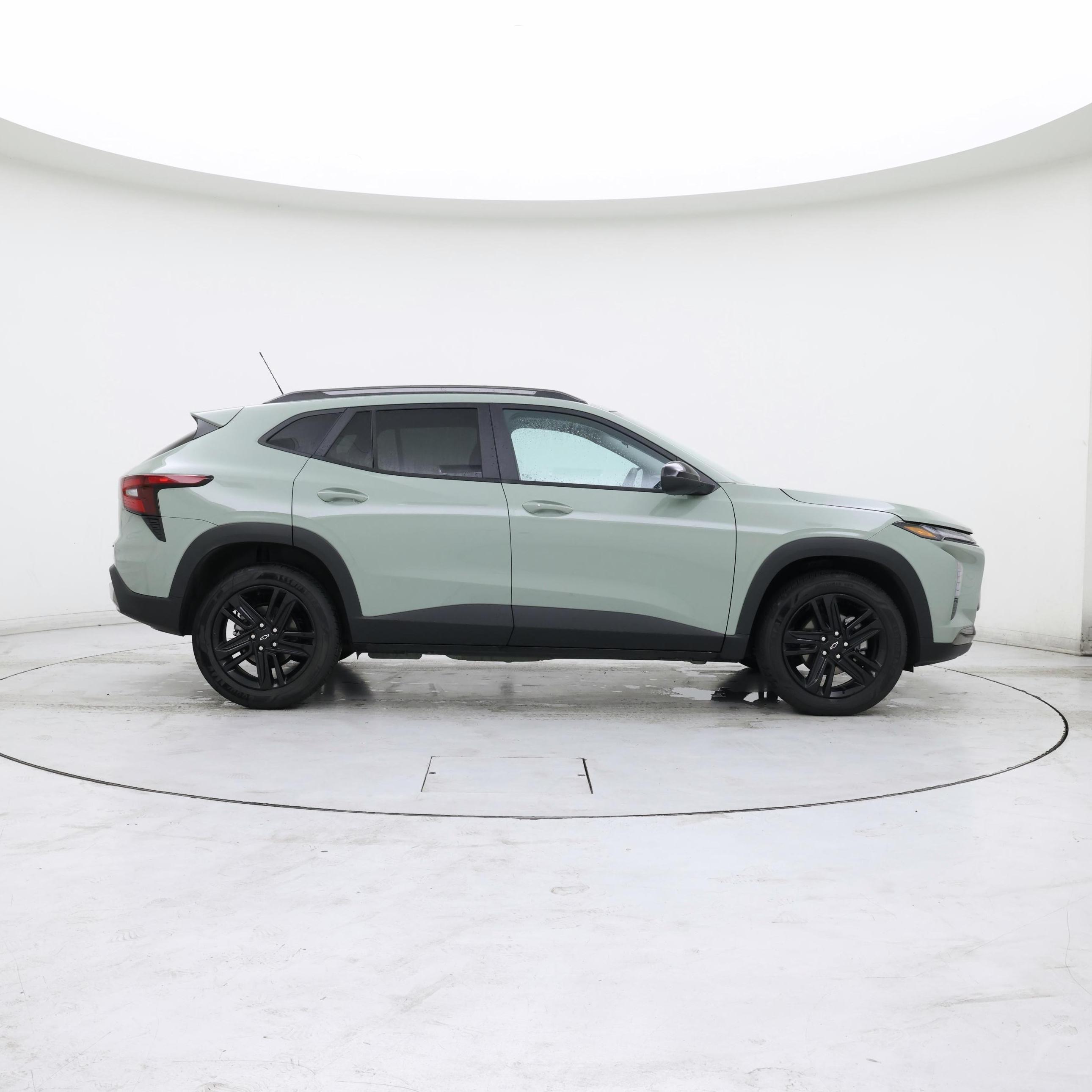 Thumbnail: 2025 Chevrolet Trax - 7