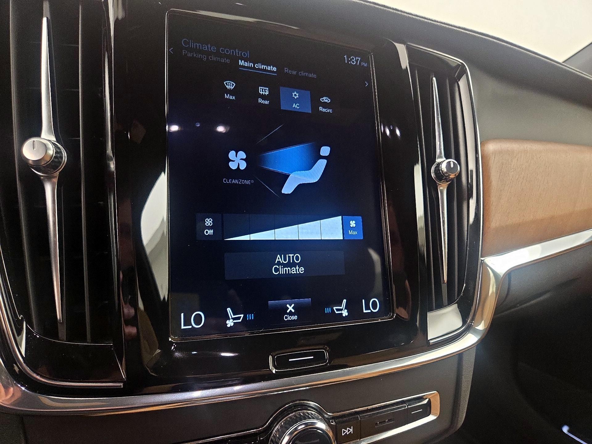 Thumbnail: 2019 Volvo S90 - 17