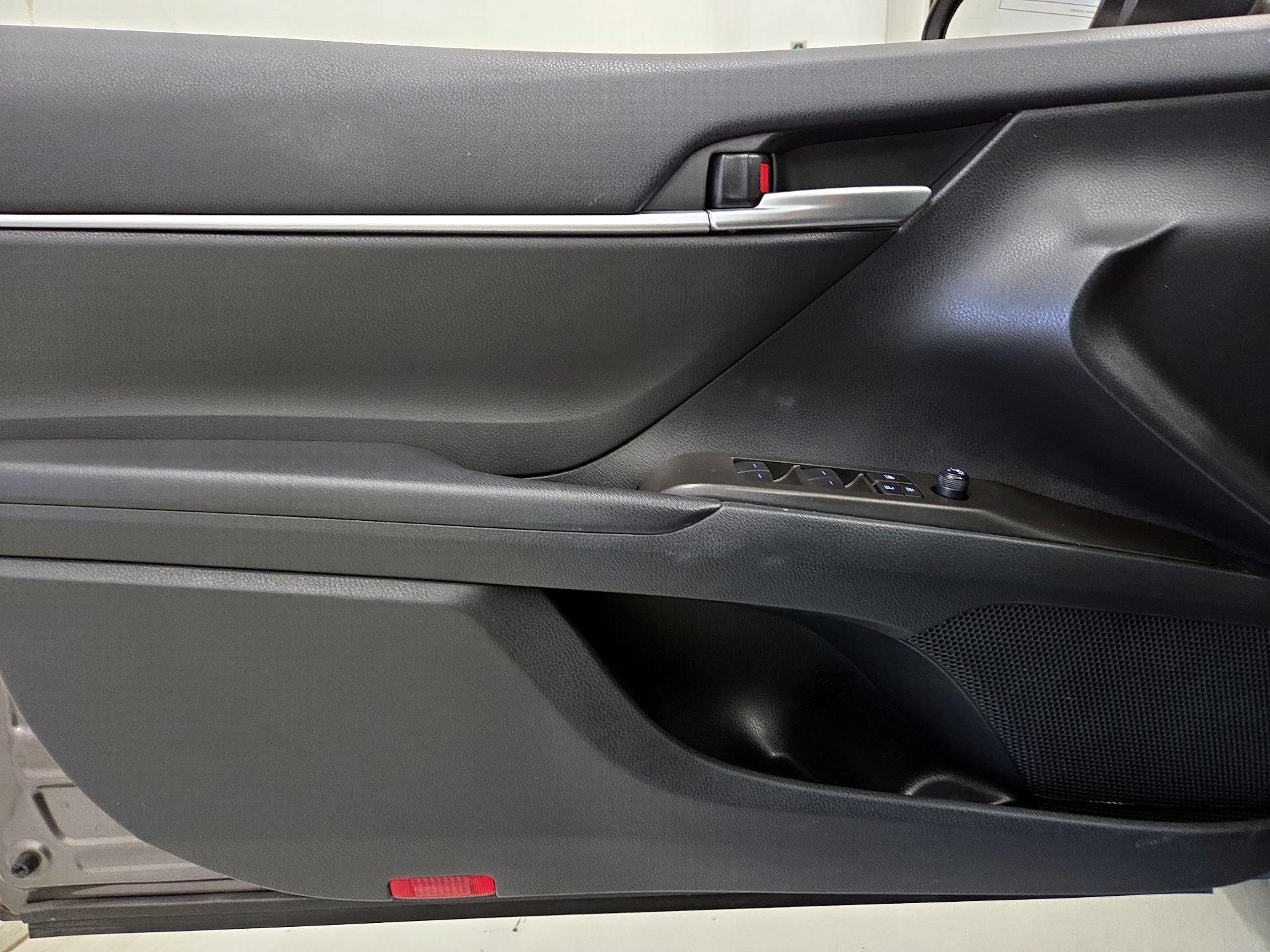Thumbnail: 2023 Toyota Camry - 12