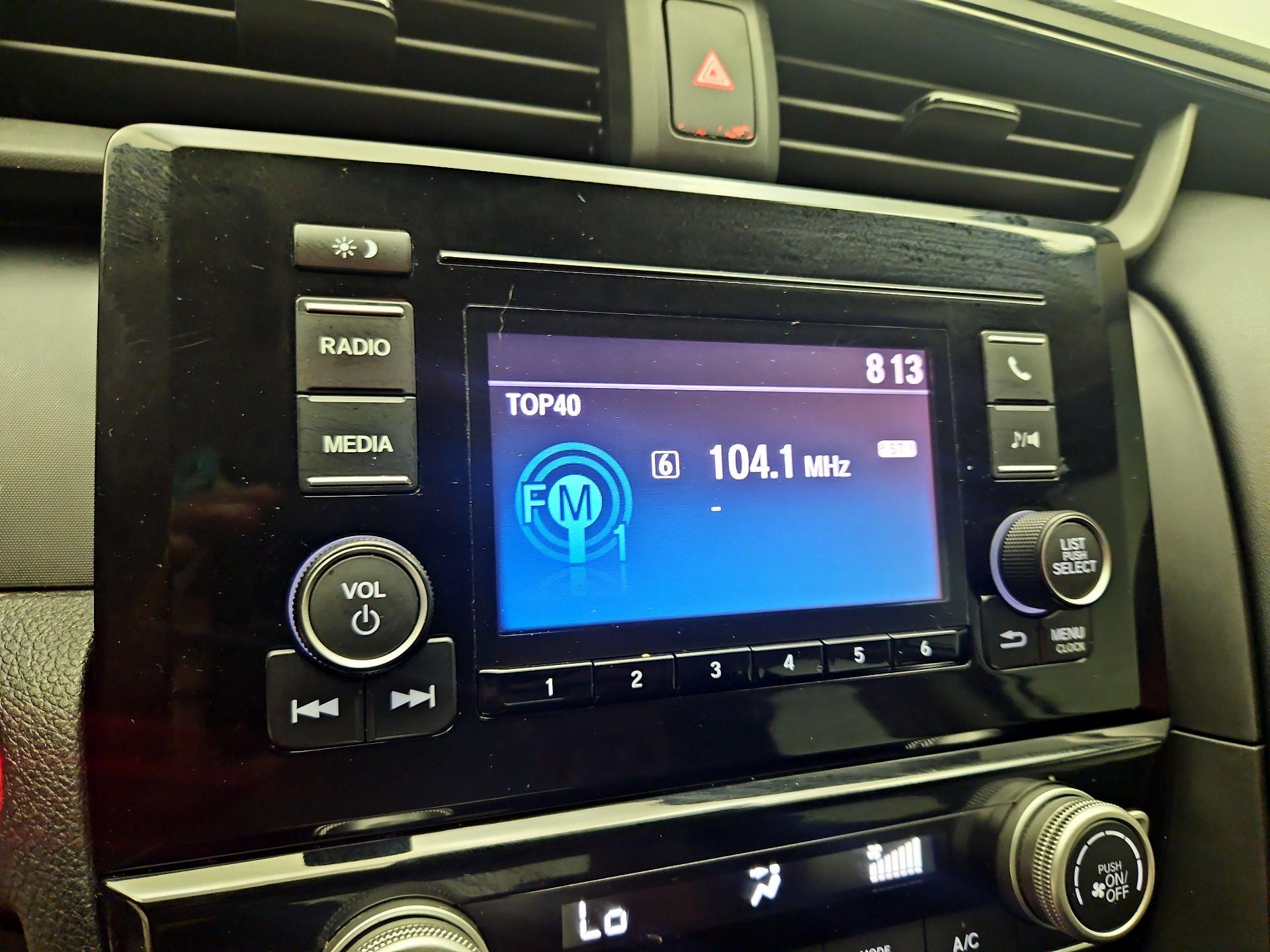 Thumbnail: 2019 Honda Insight - 15