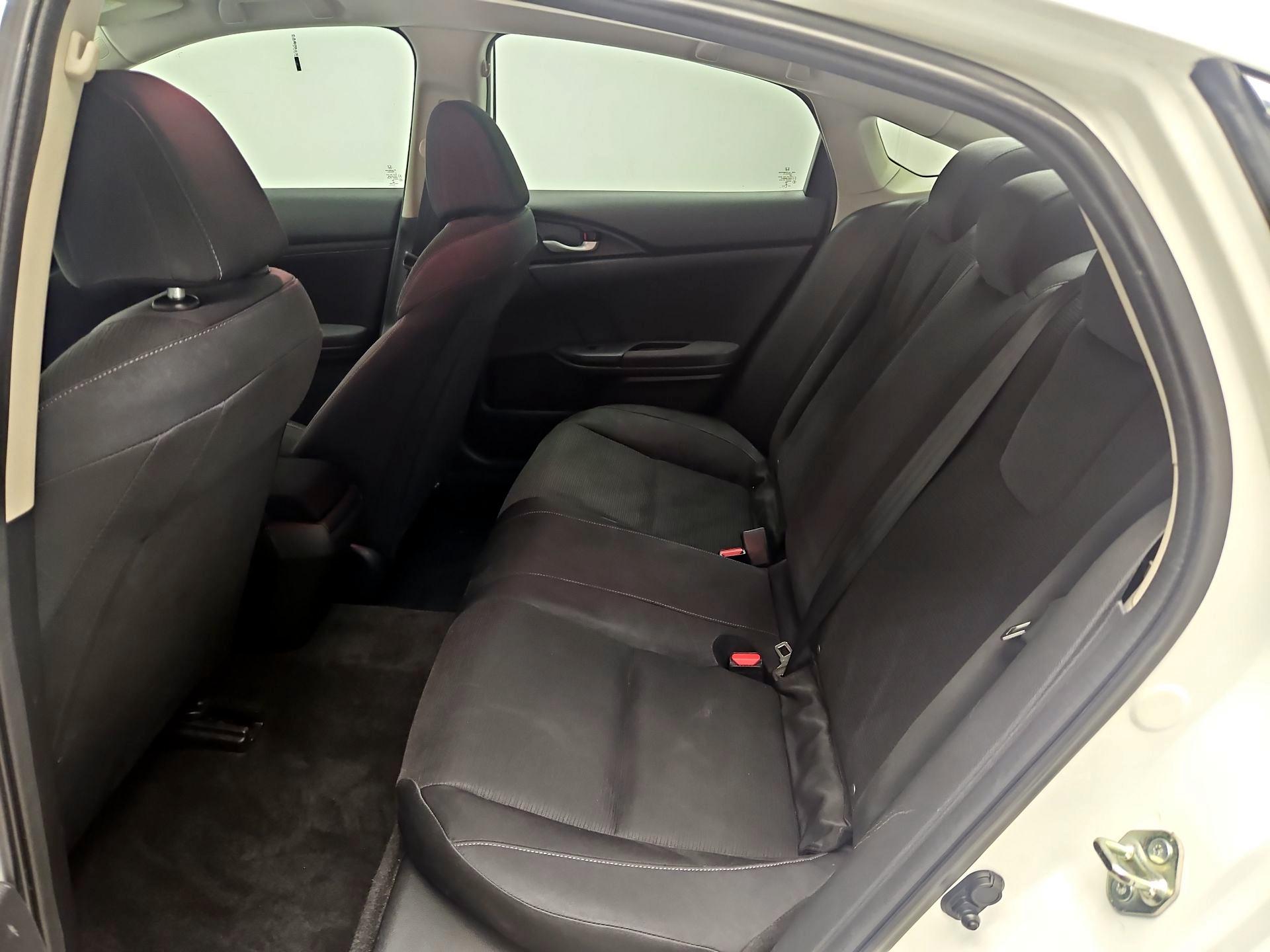 Thumbnail: 2019 Honda Insight - 19