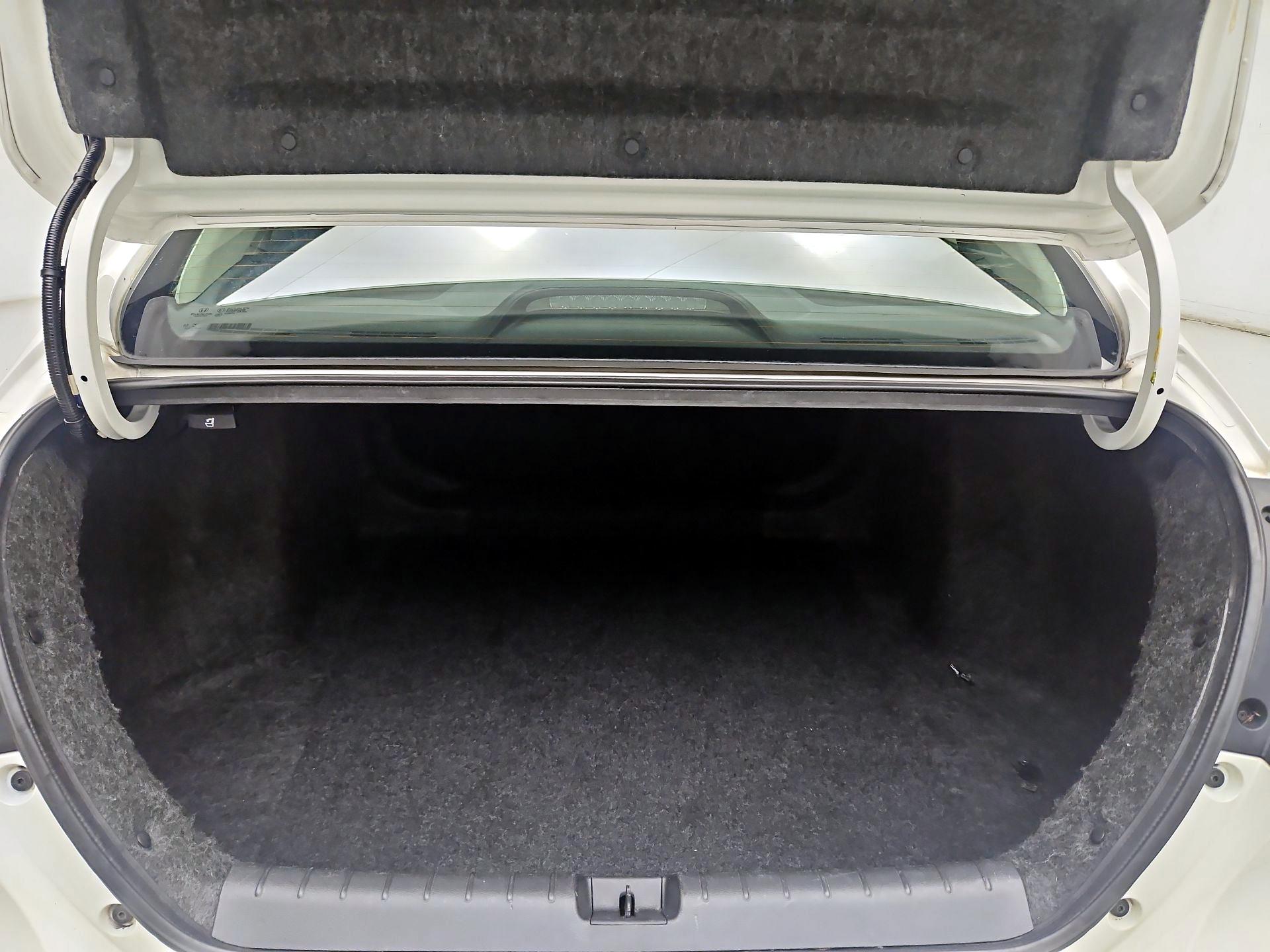 Thumbnail: 2019 Honda Insight - 20