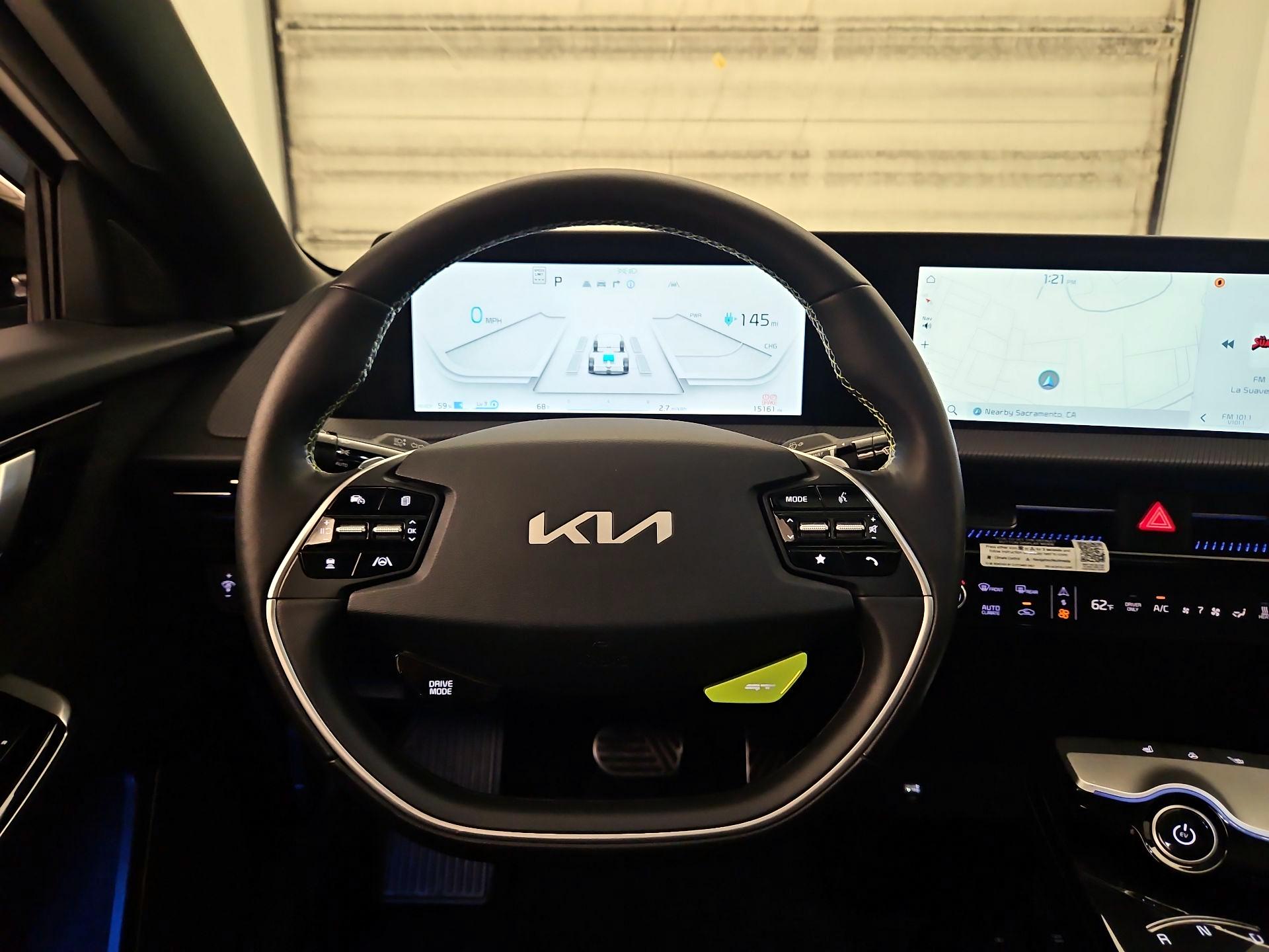 Thumbnail: 2023 Kia EV6 - 10