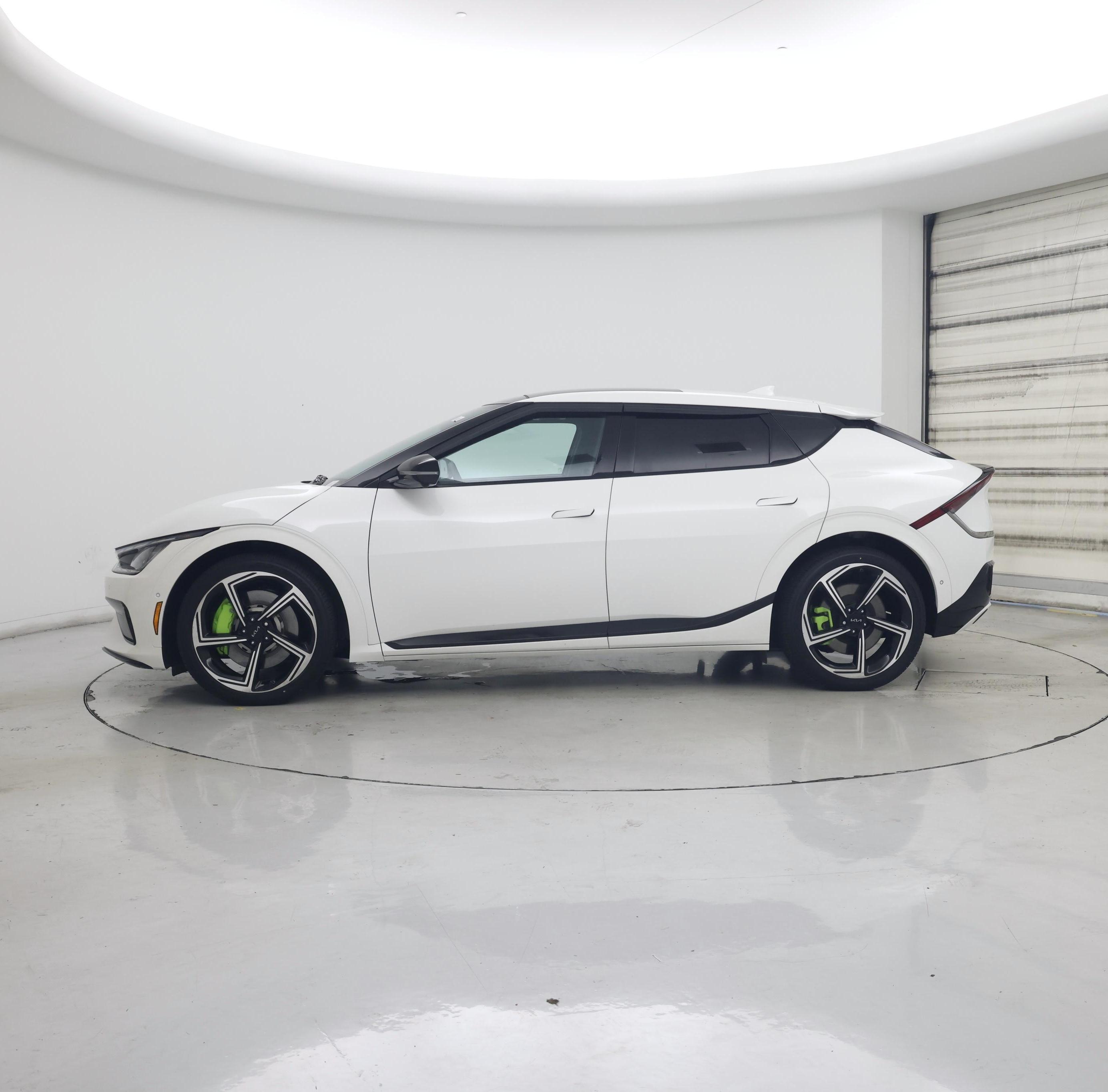 Thumbnail: 2023 Kia EV6 - 3