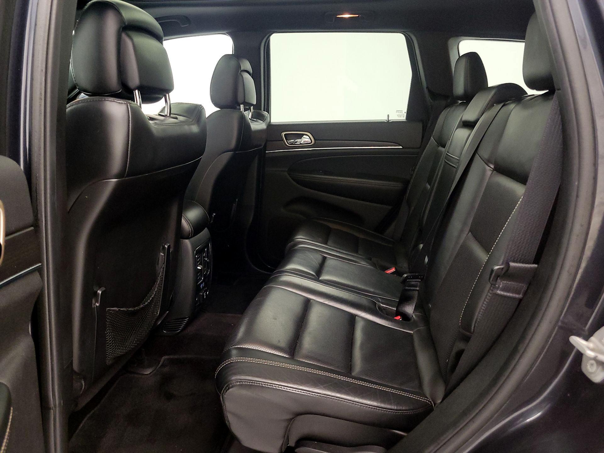Thumbnail: 2015 Jeep Grand Cherokee - 20