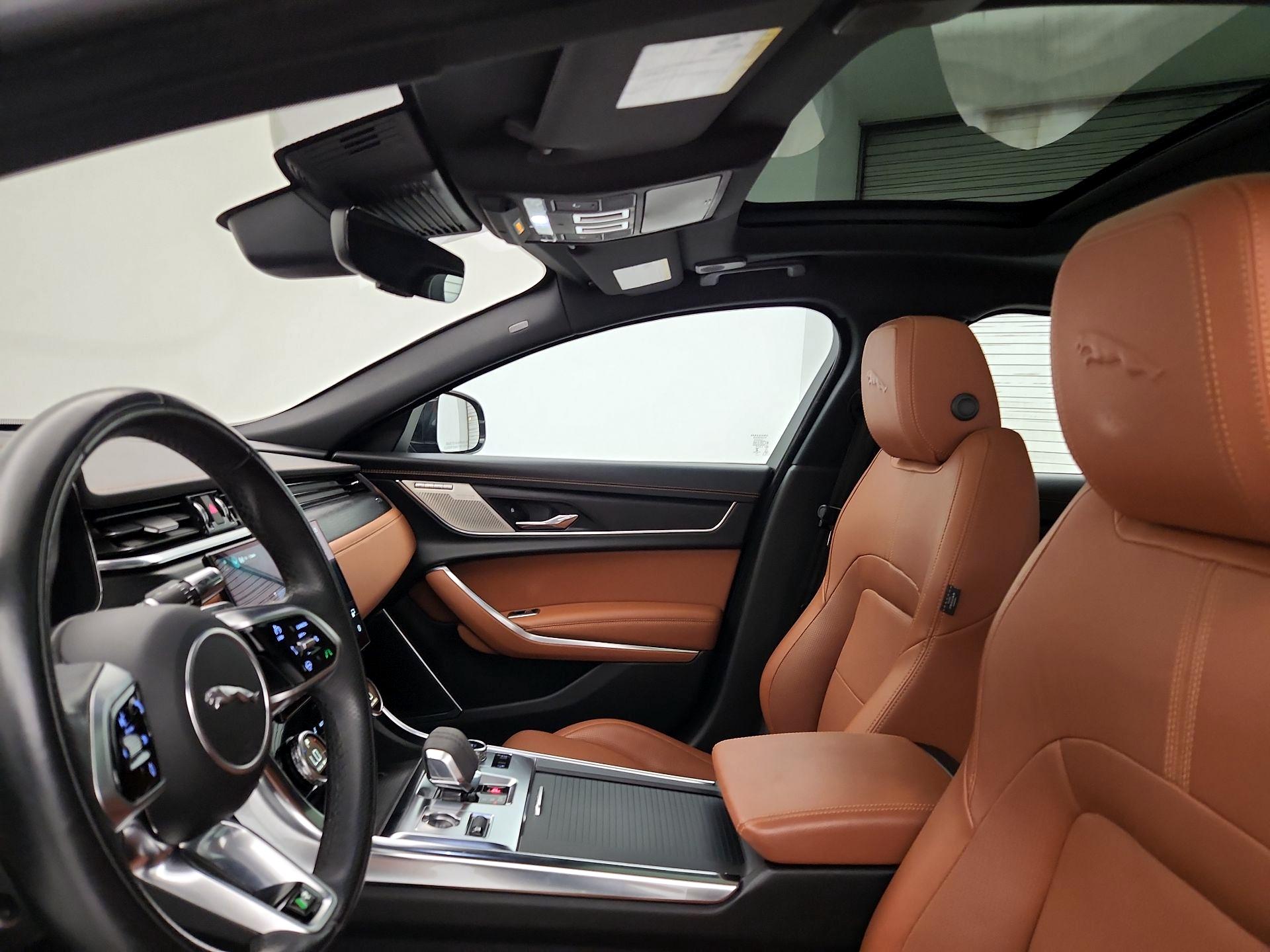 Thumbnail: 2021 Jaguar XF - 19
