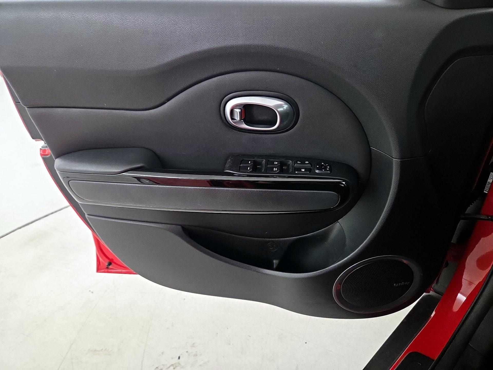 Thumbnail: 2014 Kia Soul - 12