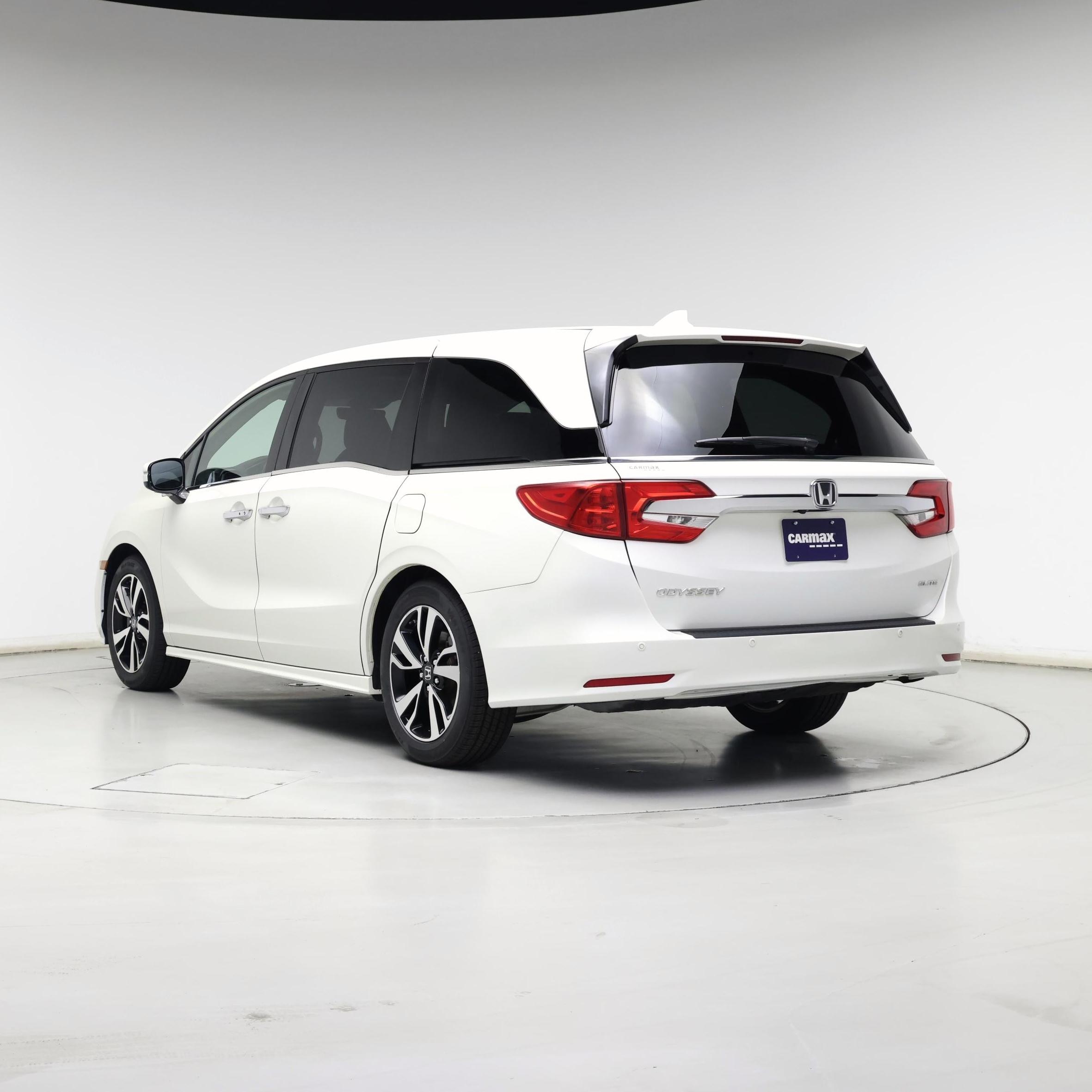 Thumbnail: 2018 Honda Odyssey - 2