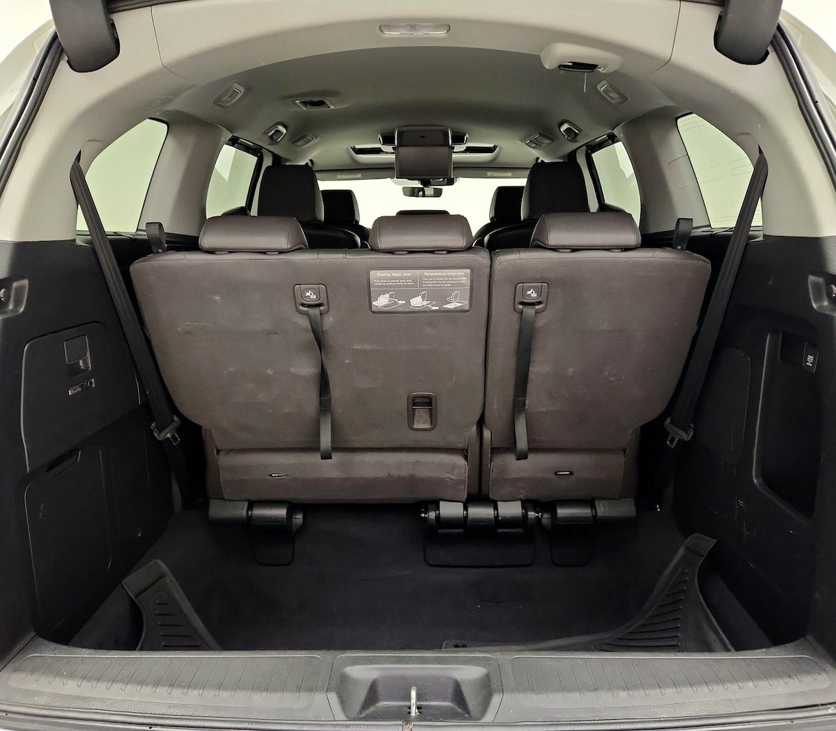 Trunk/Cargo (Seats Up)