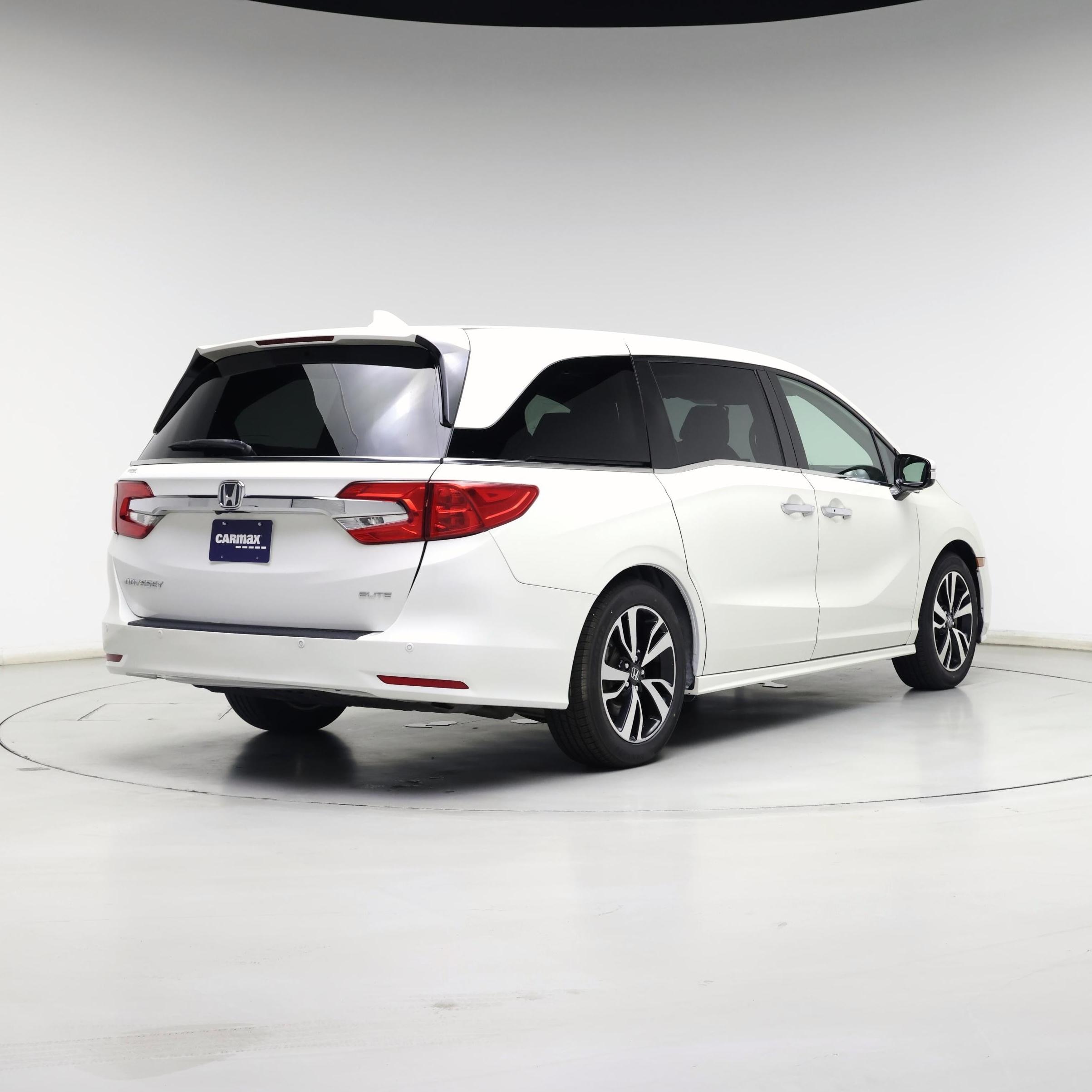 Thumbnail: 2018 Honda Odyssey - 8