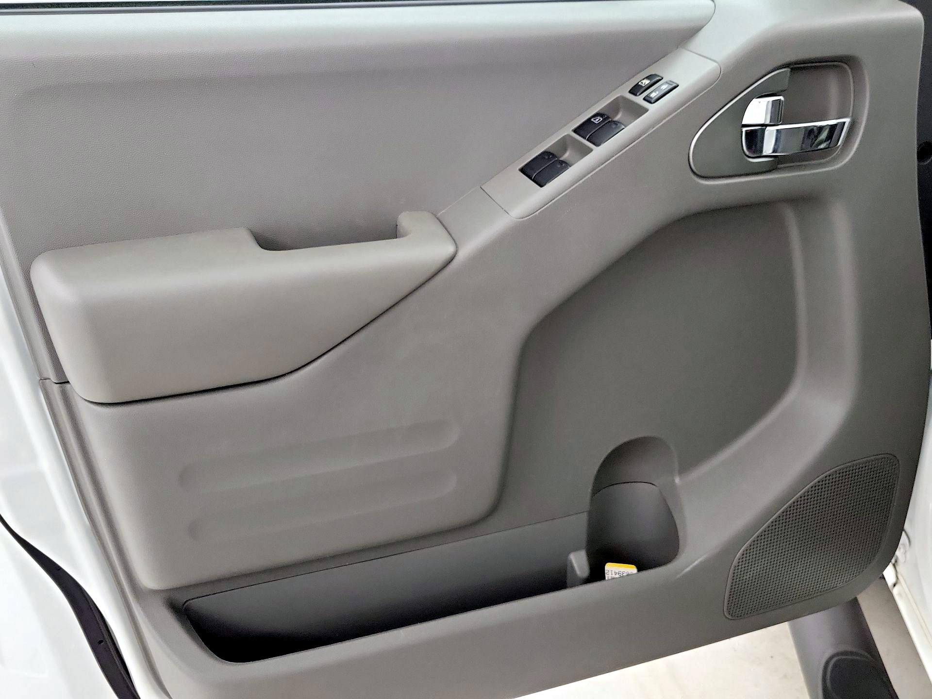 Thumbnail: 2021 Nissan Frontier - 12