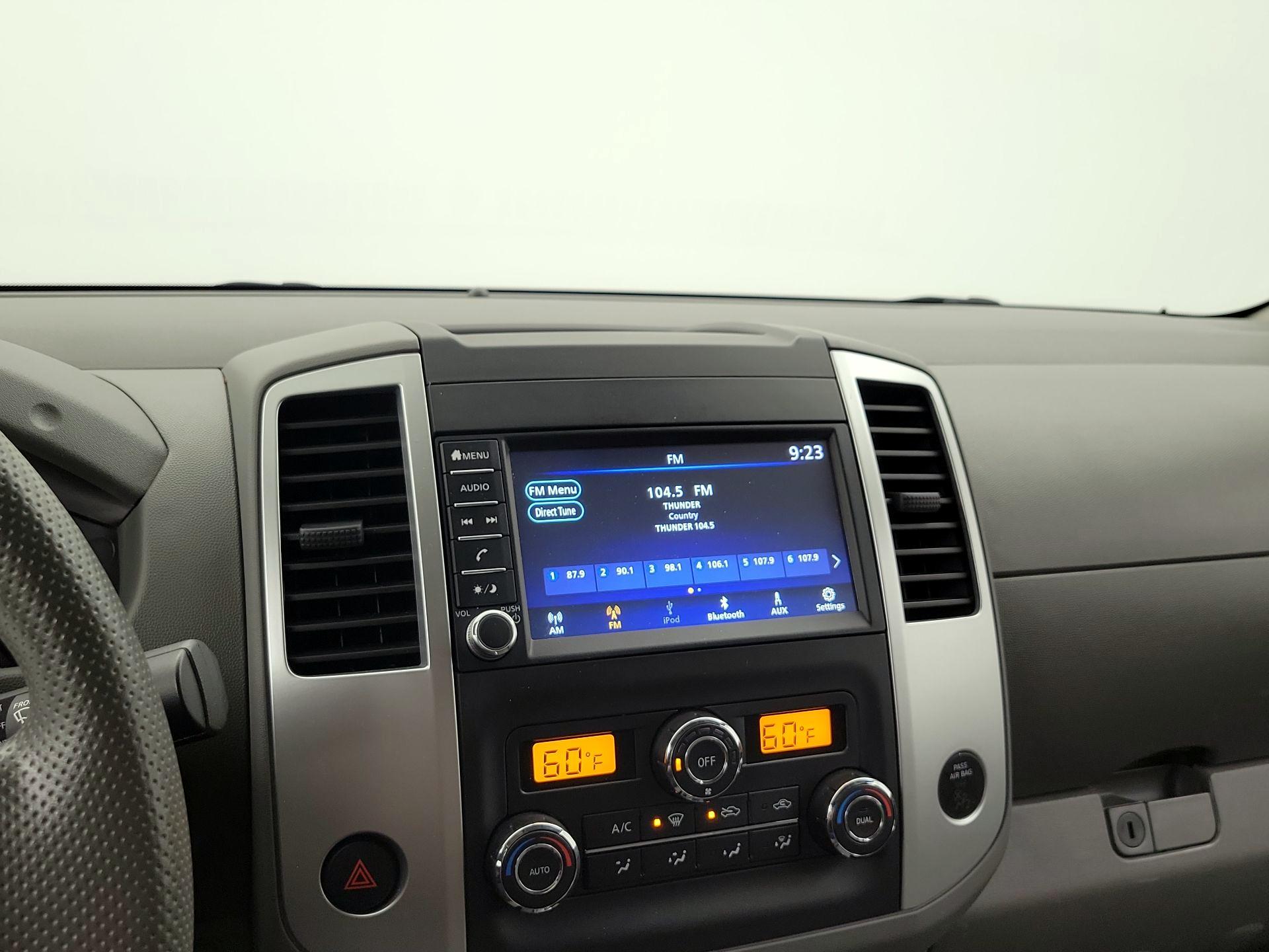 Thumbnail: 2021 Nissan Frontier - 15