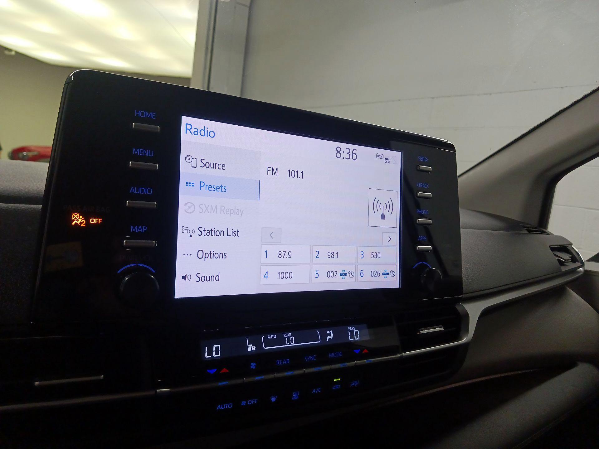 Thumbnail: 2023 Toyota Sienna - 14