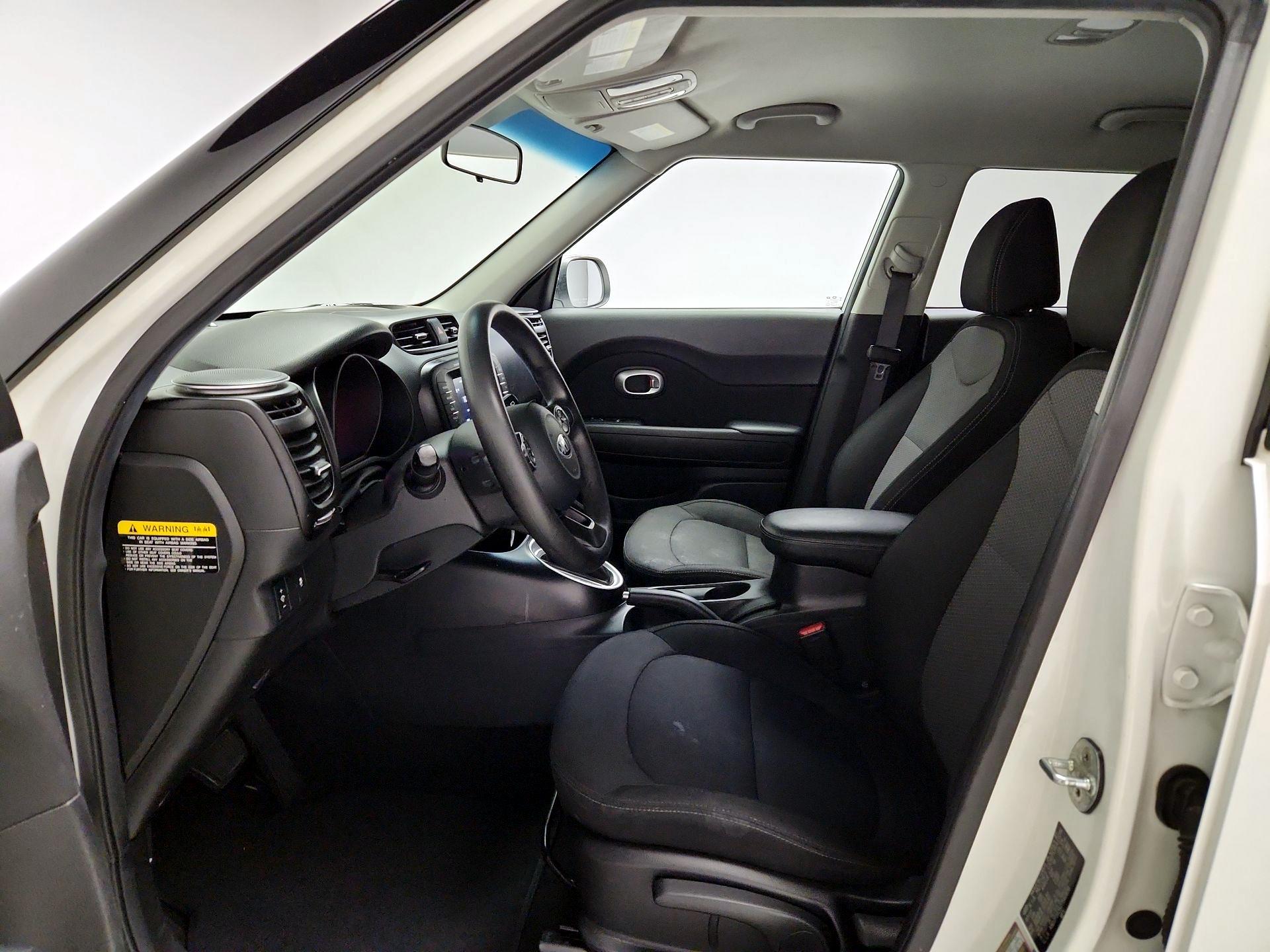 Thumbnail: 2018 Kia Soul - 11