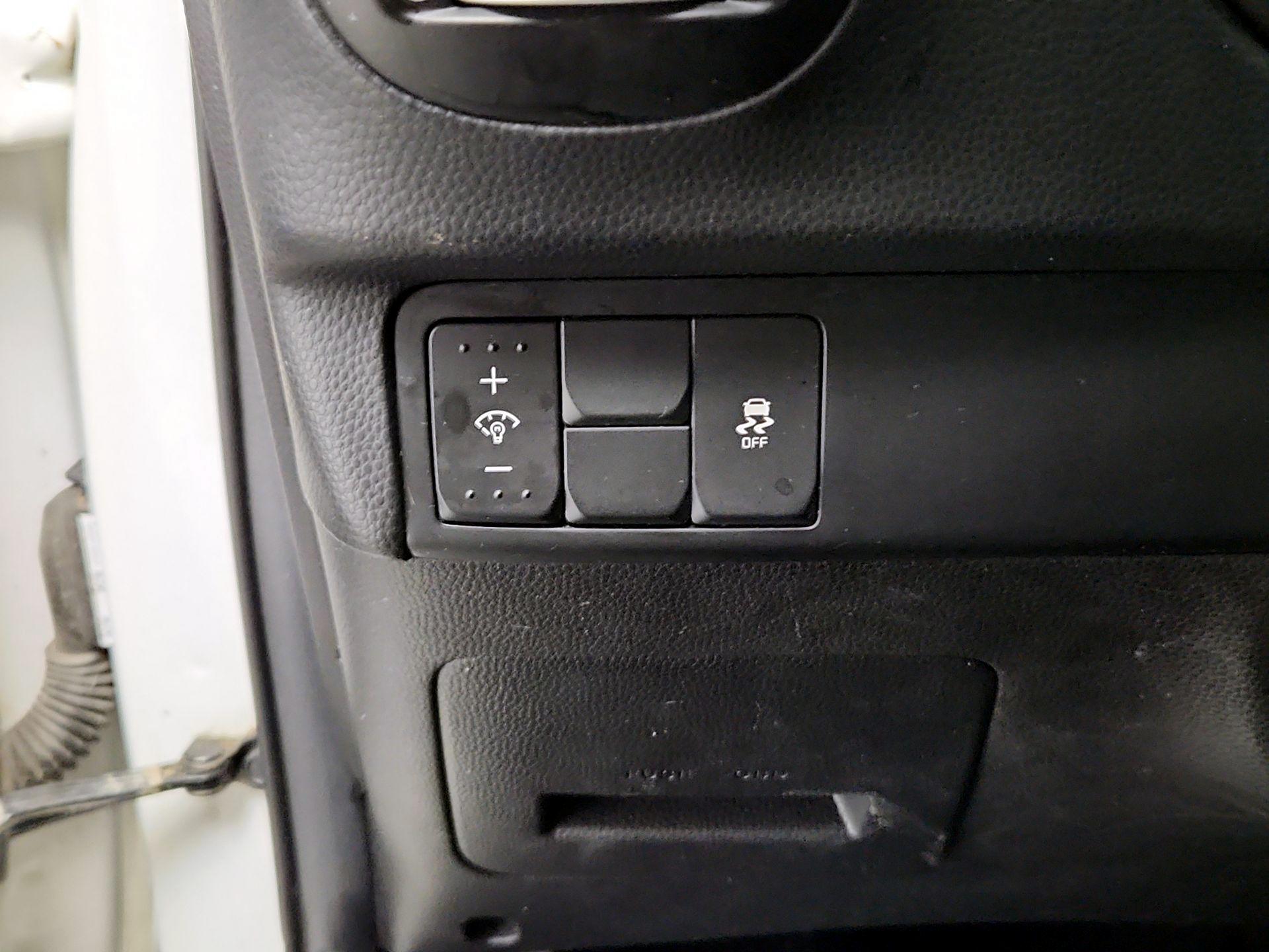 Thumbnail: 2018 Kia Soul - 13