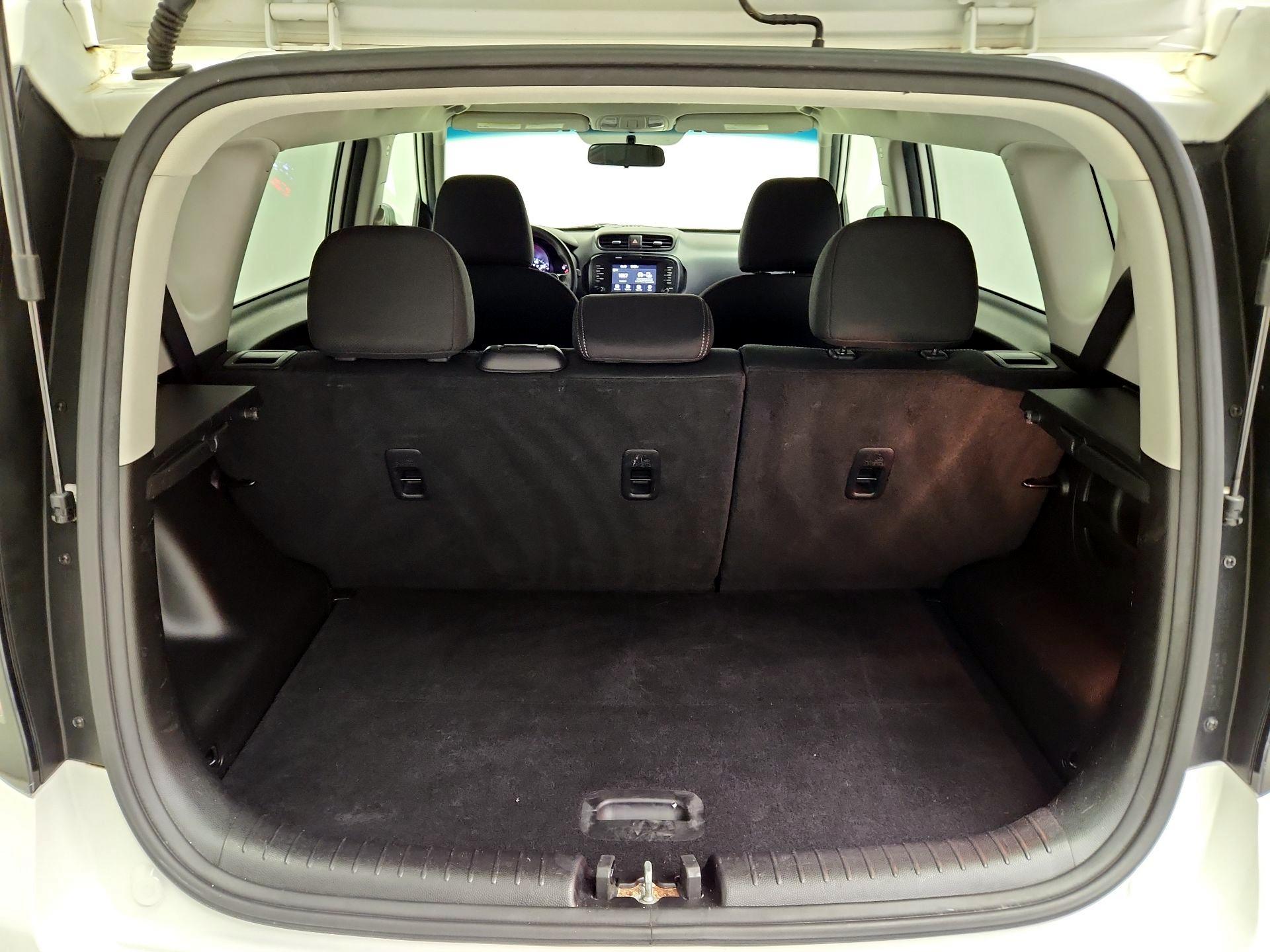 Thumbnail: 2018 Kia Soul - 20