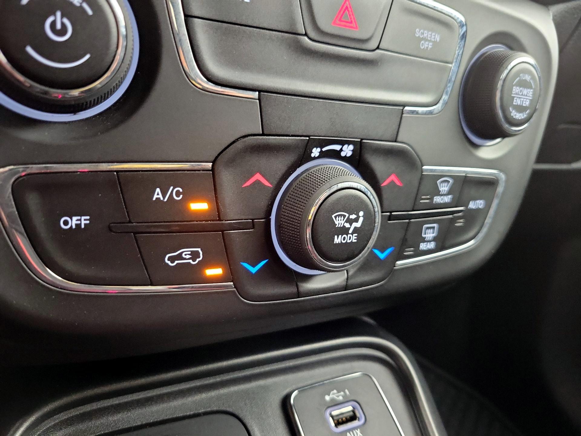 Thumbnail: 2019 Jeep Compass - 17
