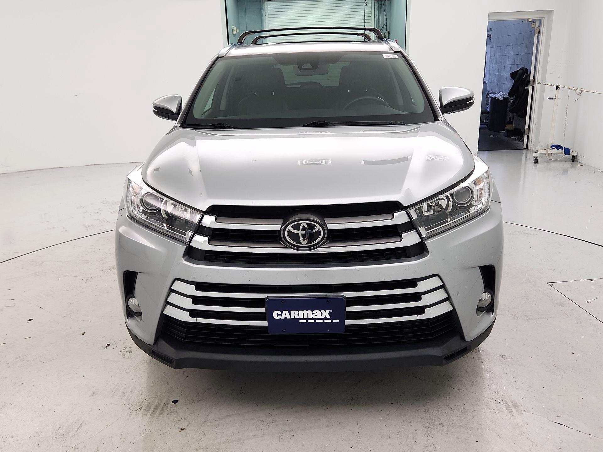 Thumbnail: 2017 Toyota Highlander - 2
