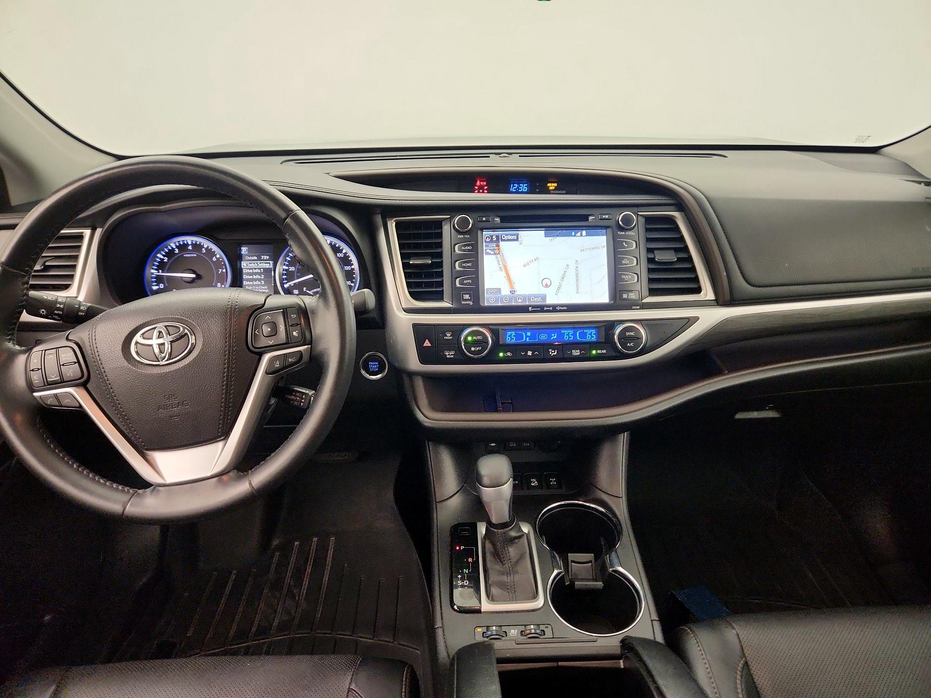 Thumbnail: 2017 Toyota Highlander - 8