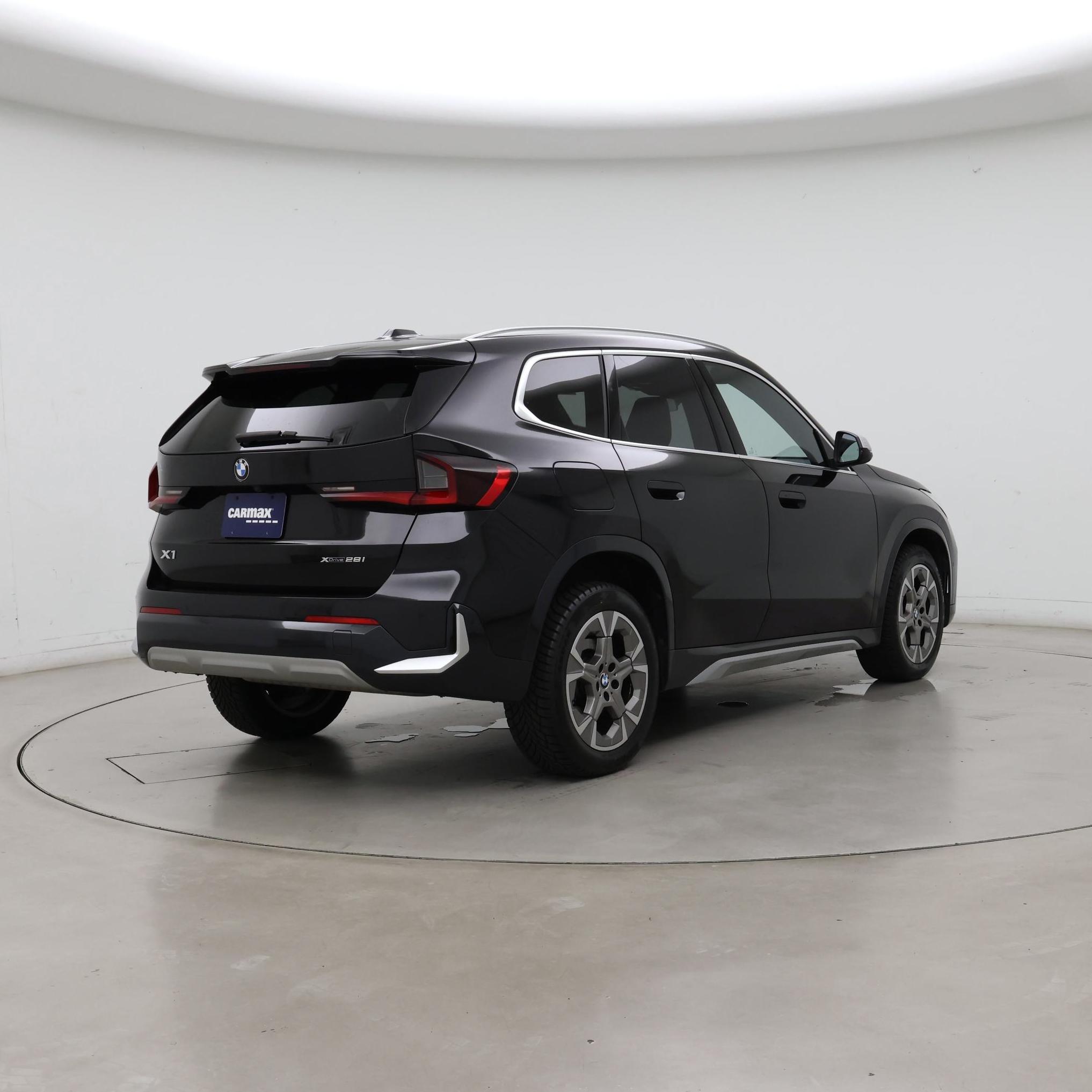 Thumbnail: 2023 BMW X1 - 8