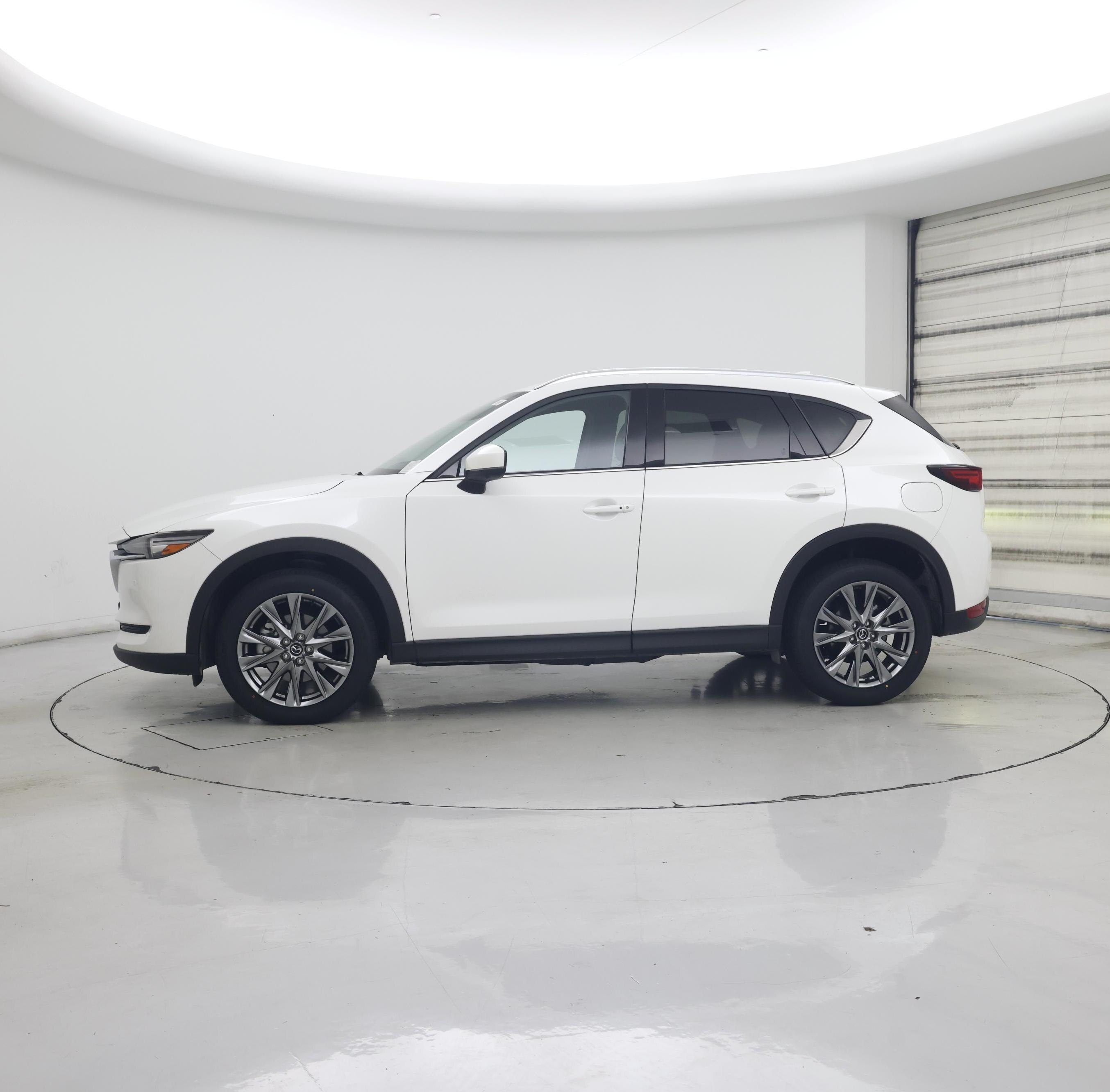 Thumbnail: 2021 Mazda CX-5 - 3