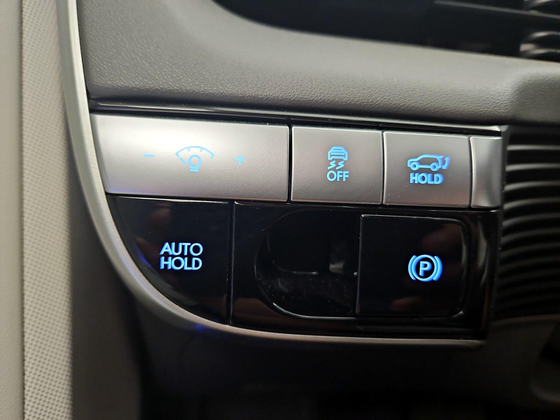 Thumbnail: 2023 Hyundai Ioniq 5 - 13