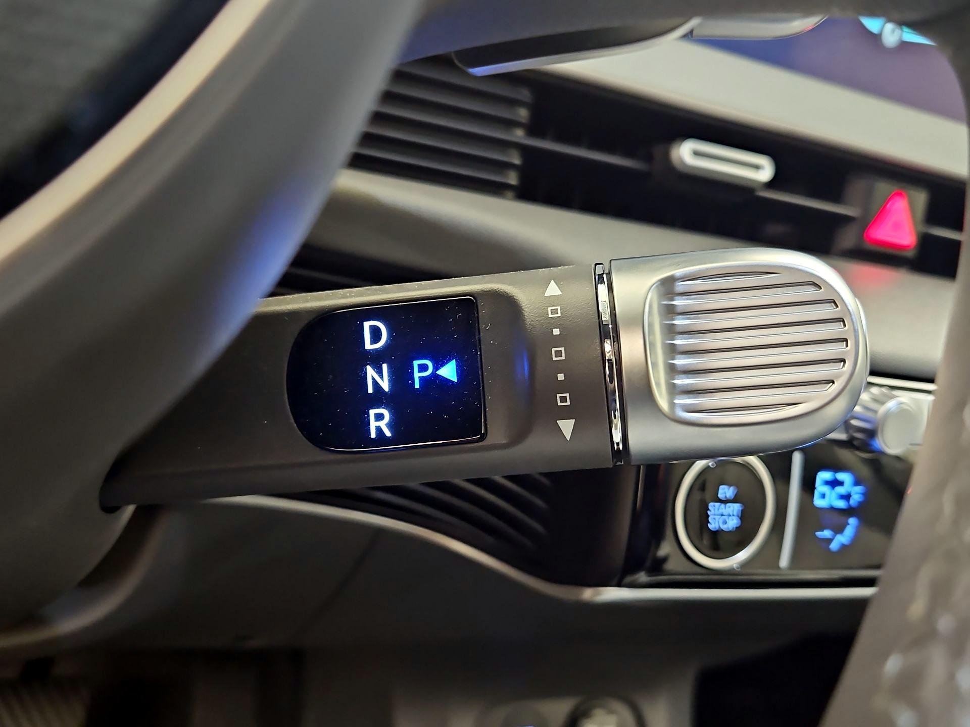 Thumbnail: 2023 Hyundai Ioniq 5 - 18