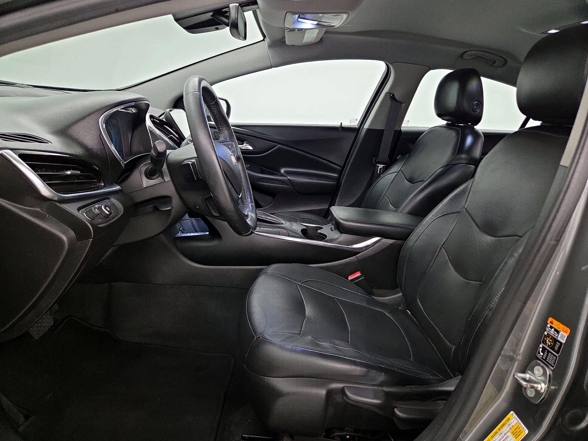 Thumbnail: 2017 Chevrolet Volt - 11