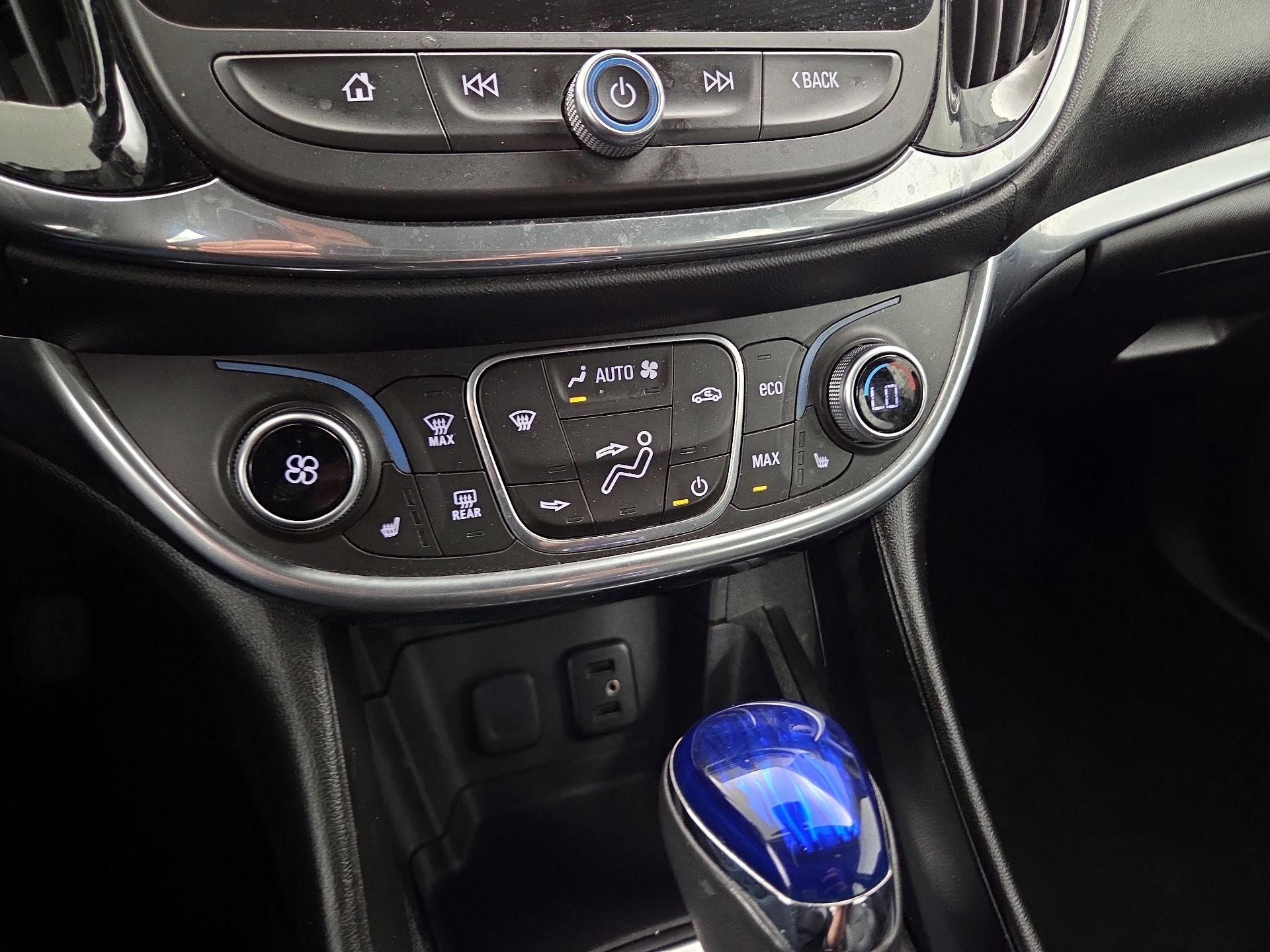 Thumbnail: 2017 Chevrolet Volt - 16