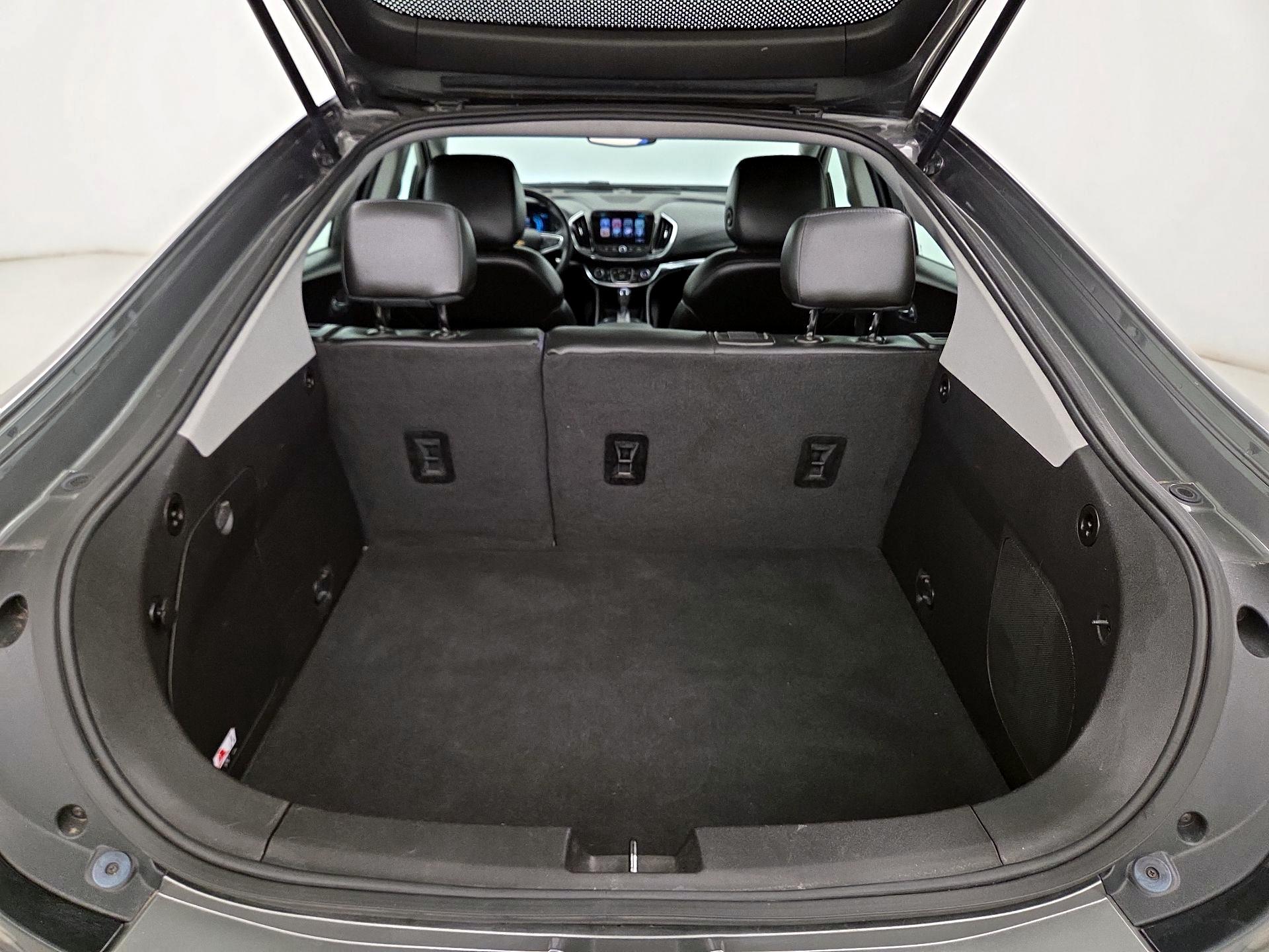 Thumbnail: 2017 Chevrolet Volt - 20