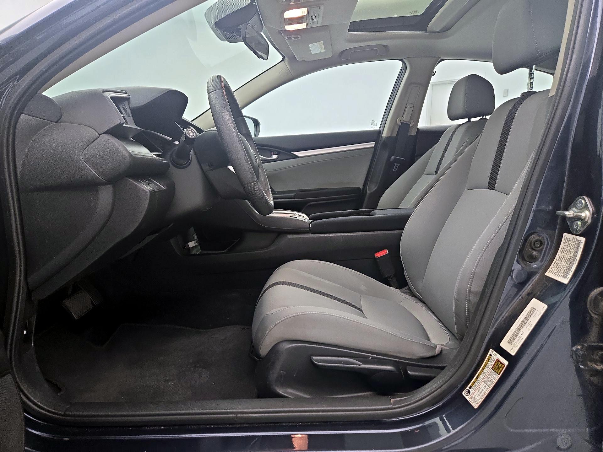 Thumbnail: 2016 Honda Civic - 11