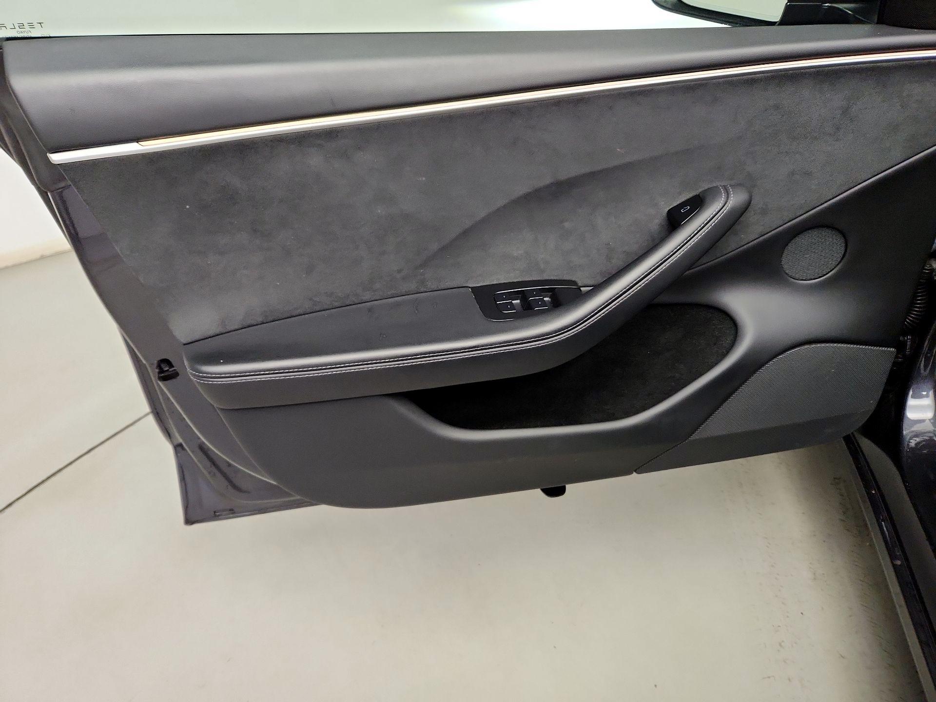 Thumbnail: 2024 Tesla Model 3 - 12