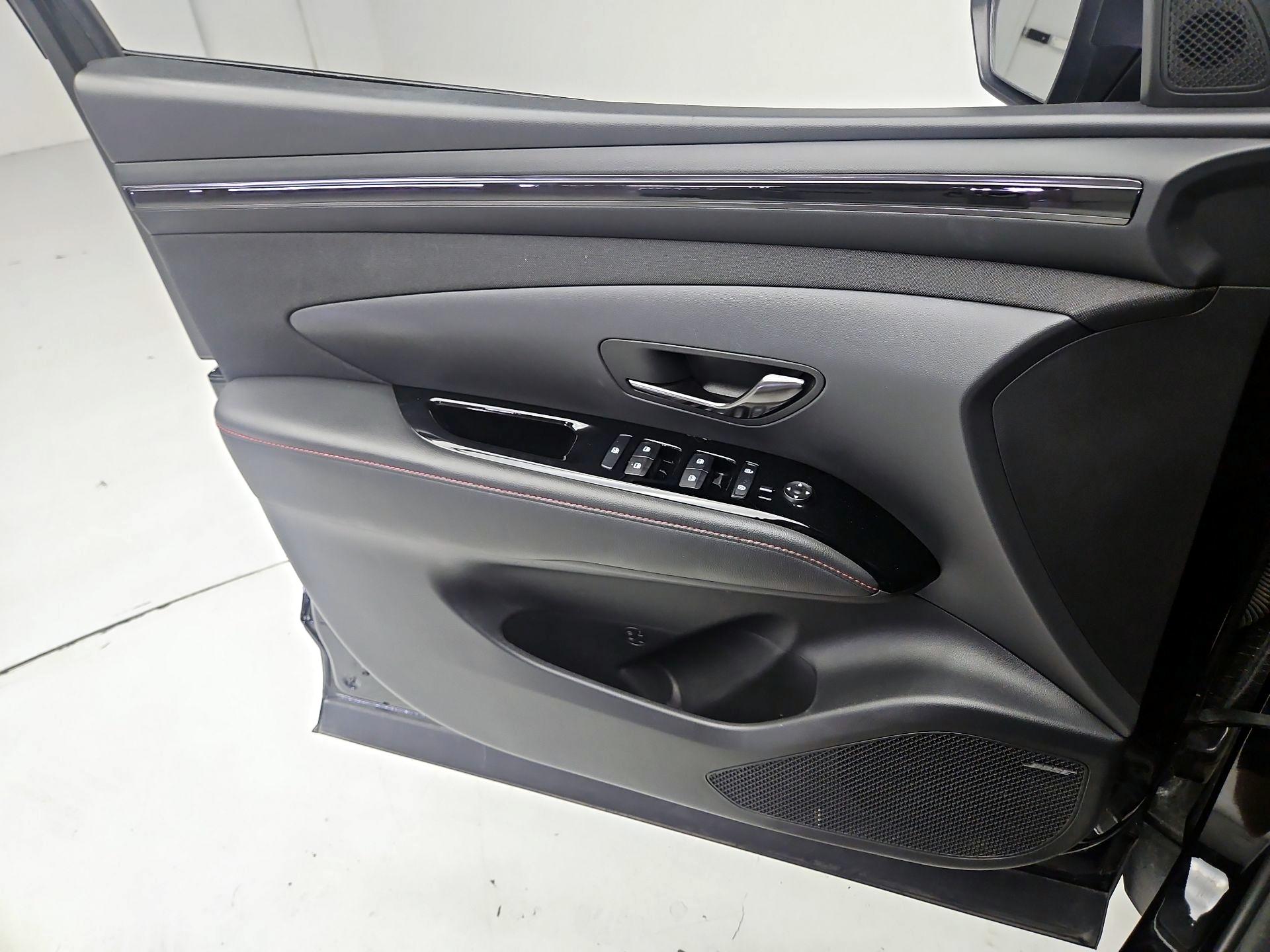 Thumbnail: 2023 Hyundai Tucson - 12