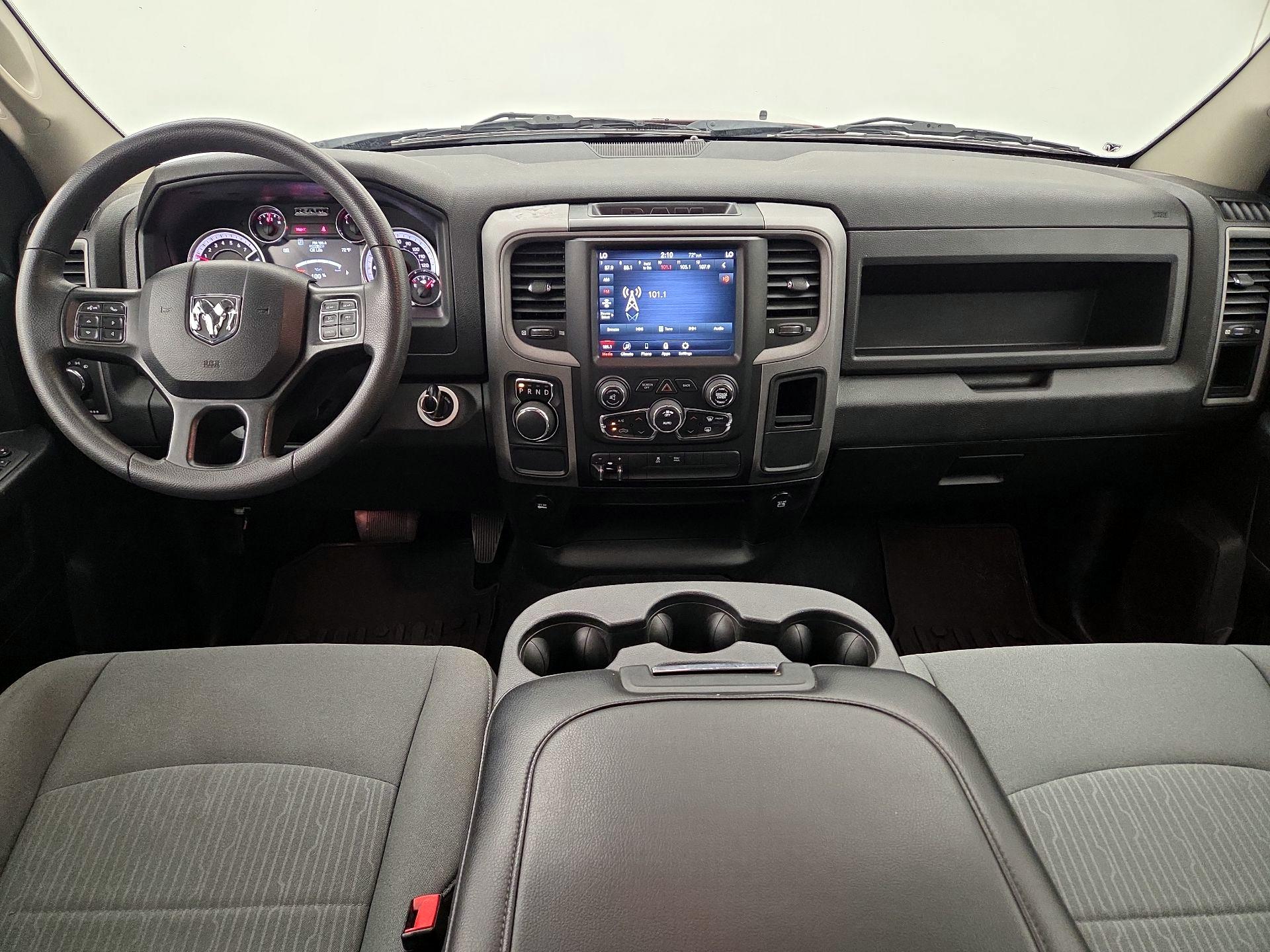 Thumbnail: 2021 RAM 1500 Classic - 9