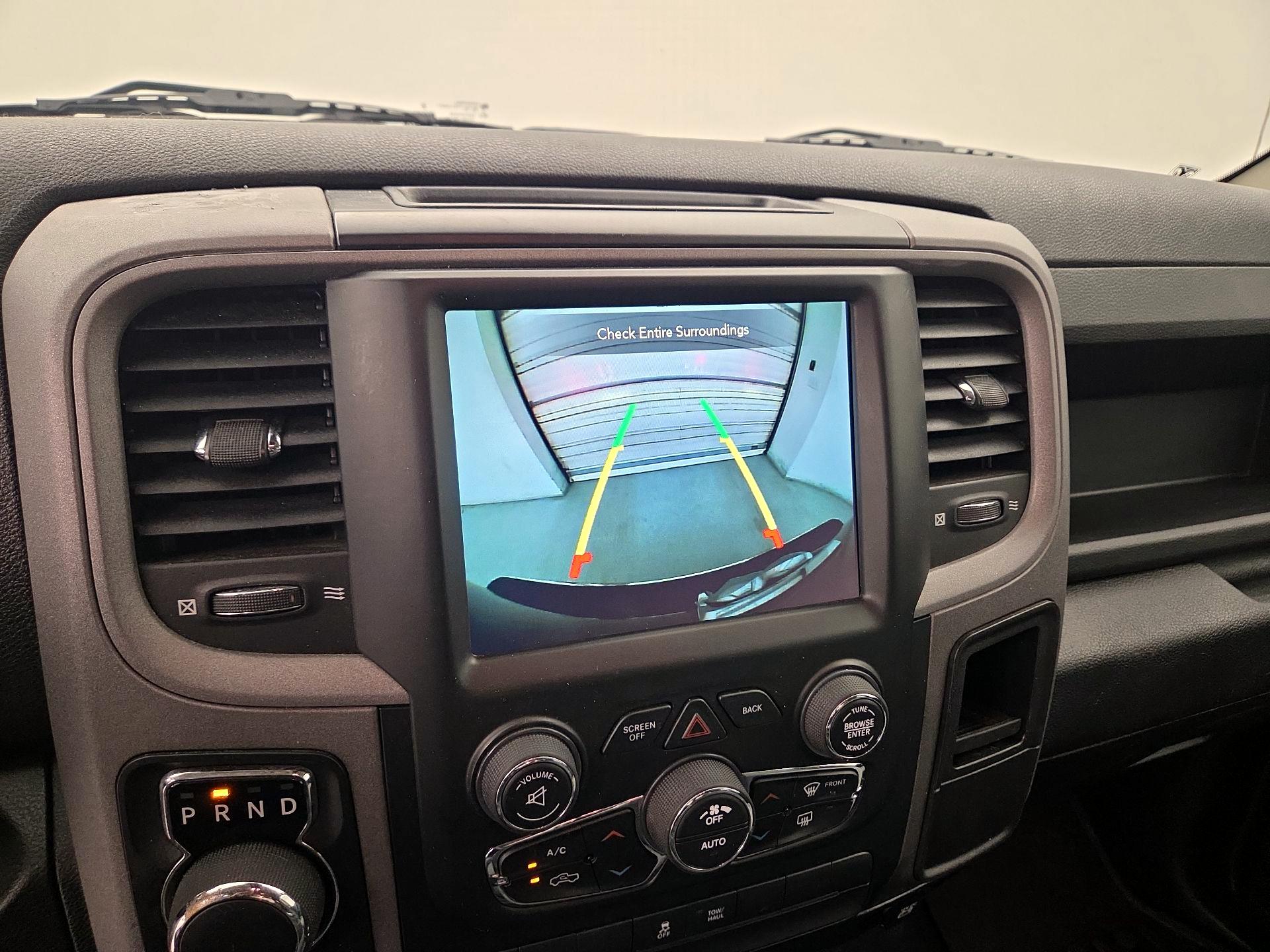 Thumbnail: 2021 RAM 1500 Classic - 14