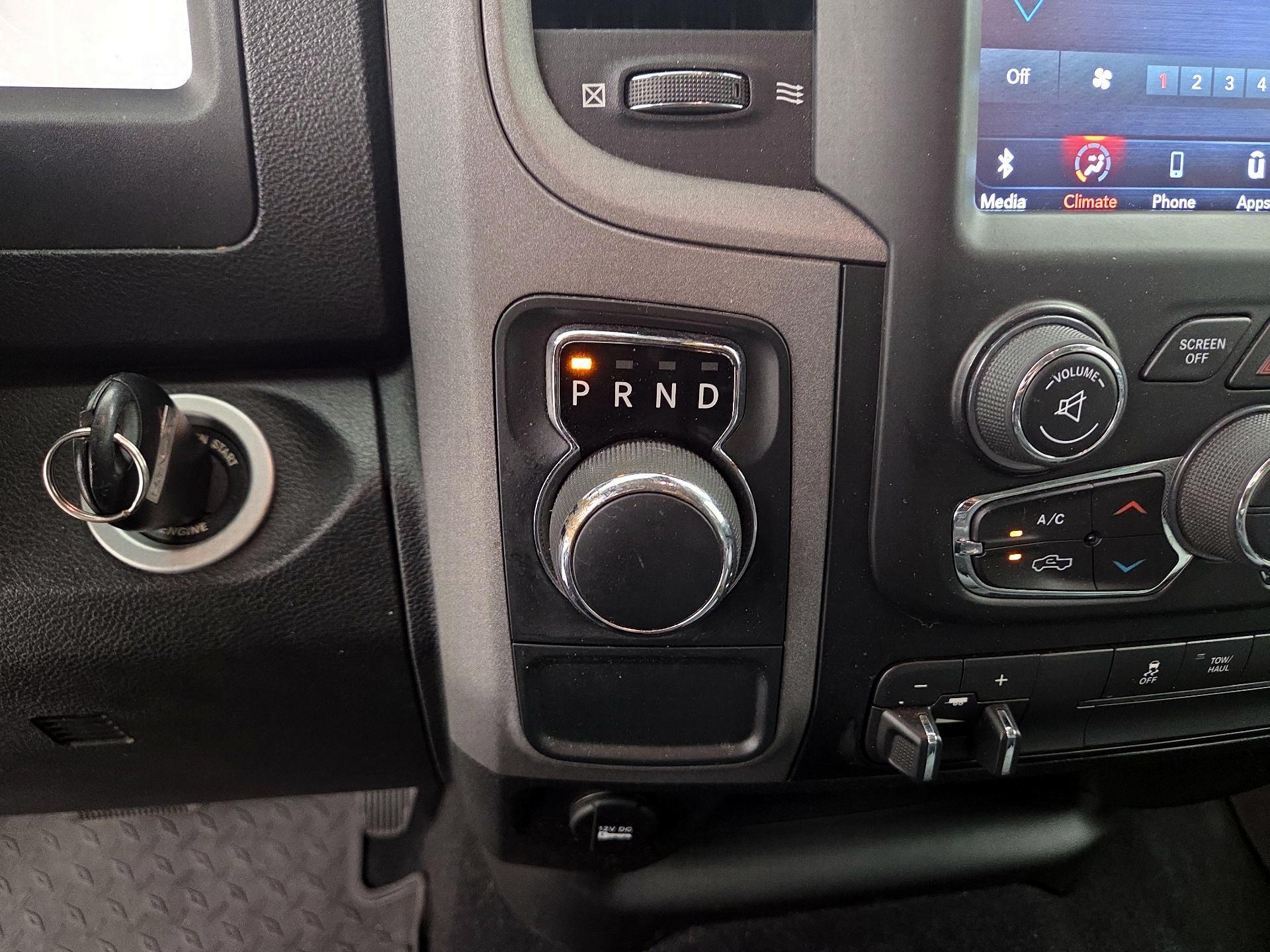 Thumbnail: 2021 RAM 1500 Classic - 17