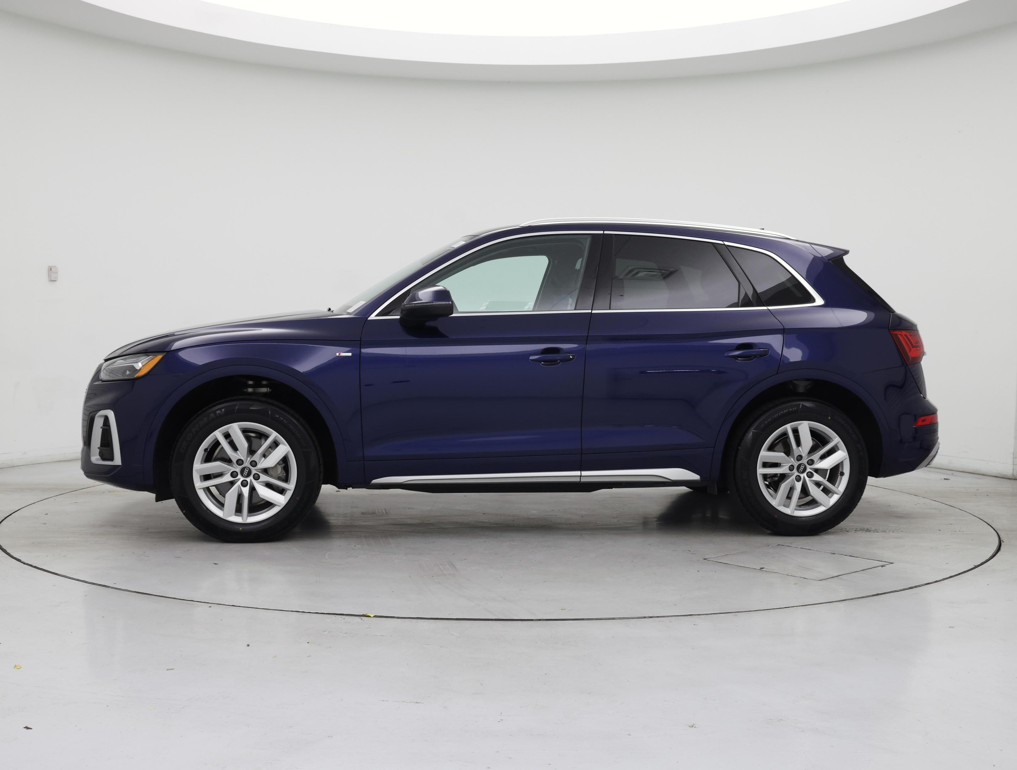 Thumbnail: 2022 Audi Q5 - 3