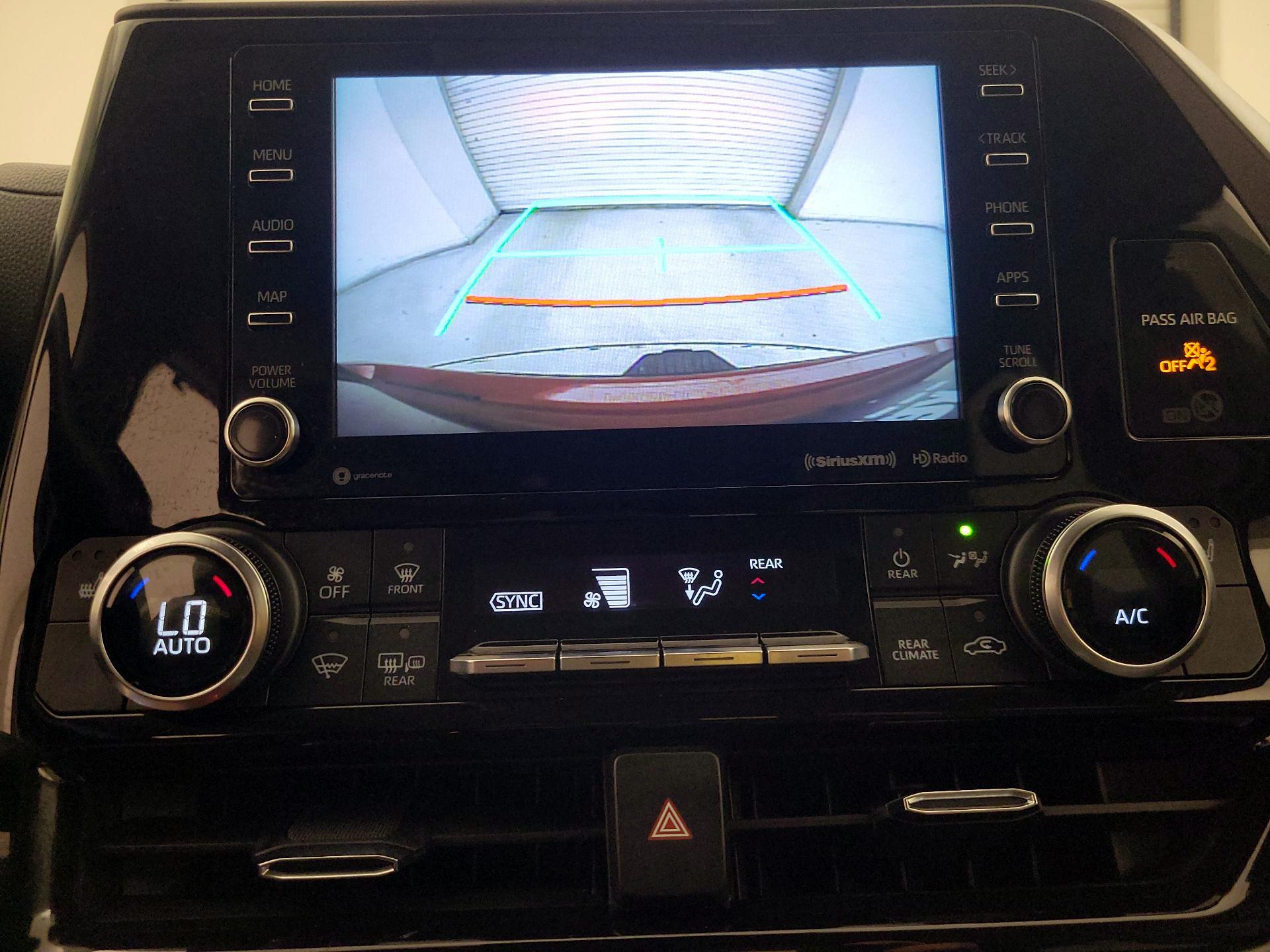 Thumbnail: 2021 Toyota Highlander - 15