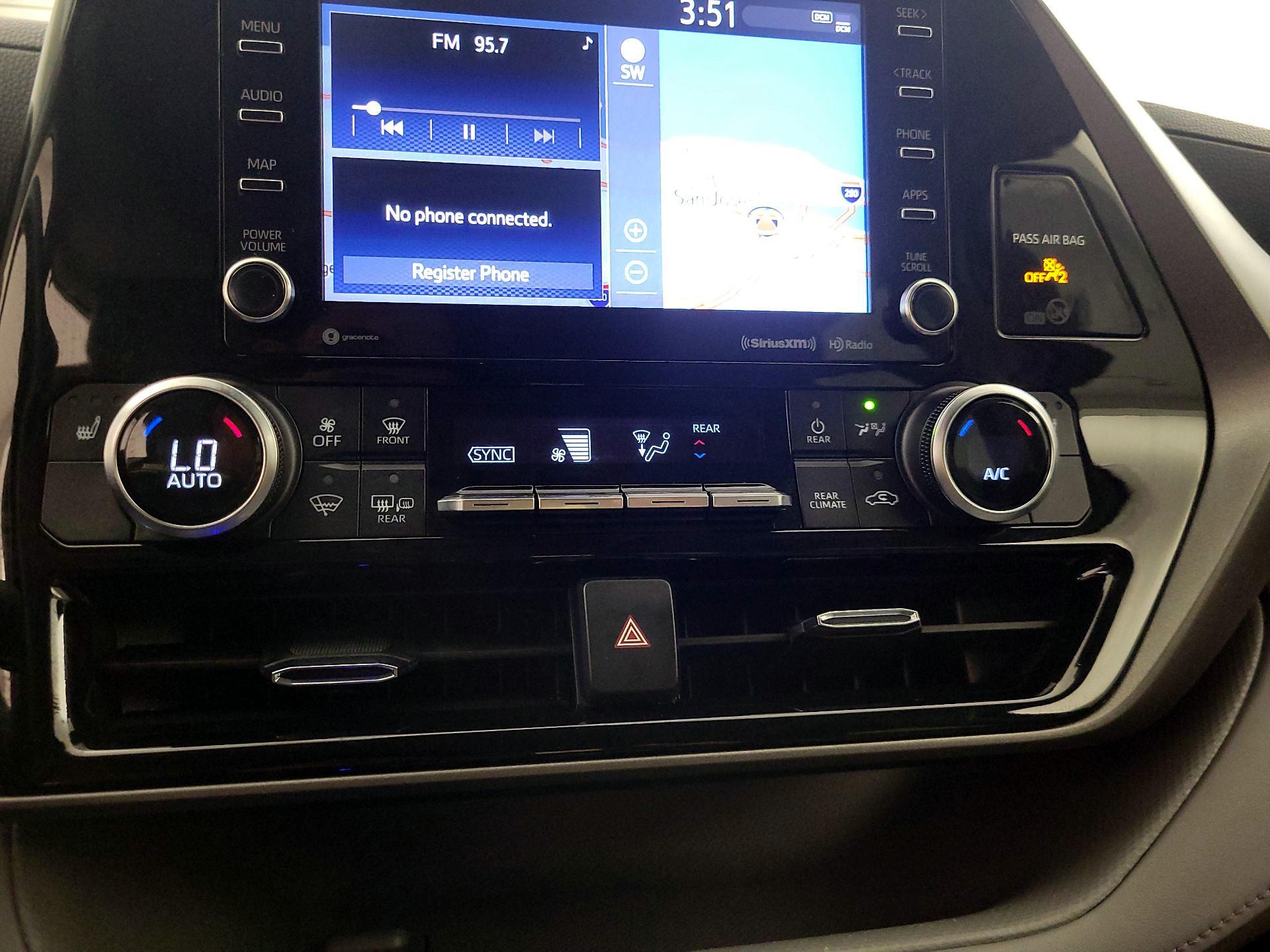 Thumbnail: 2021 Toyota Highlander - 17