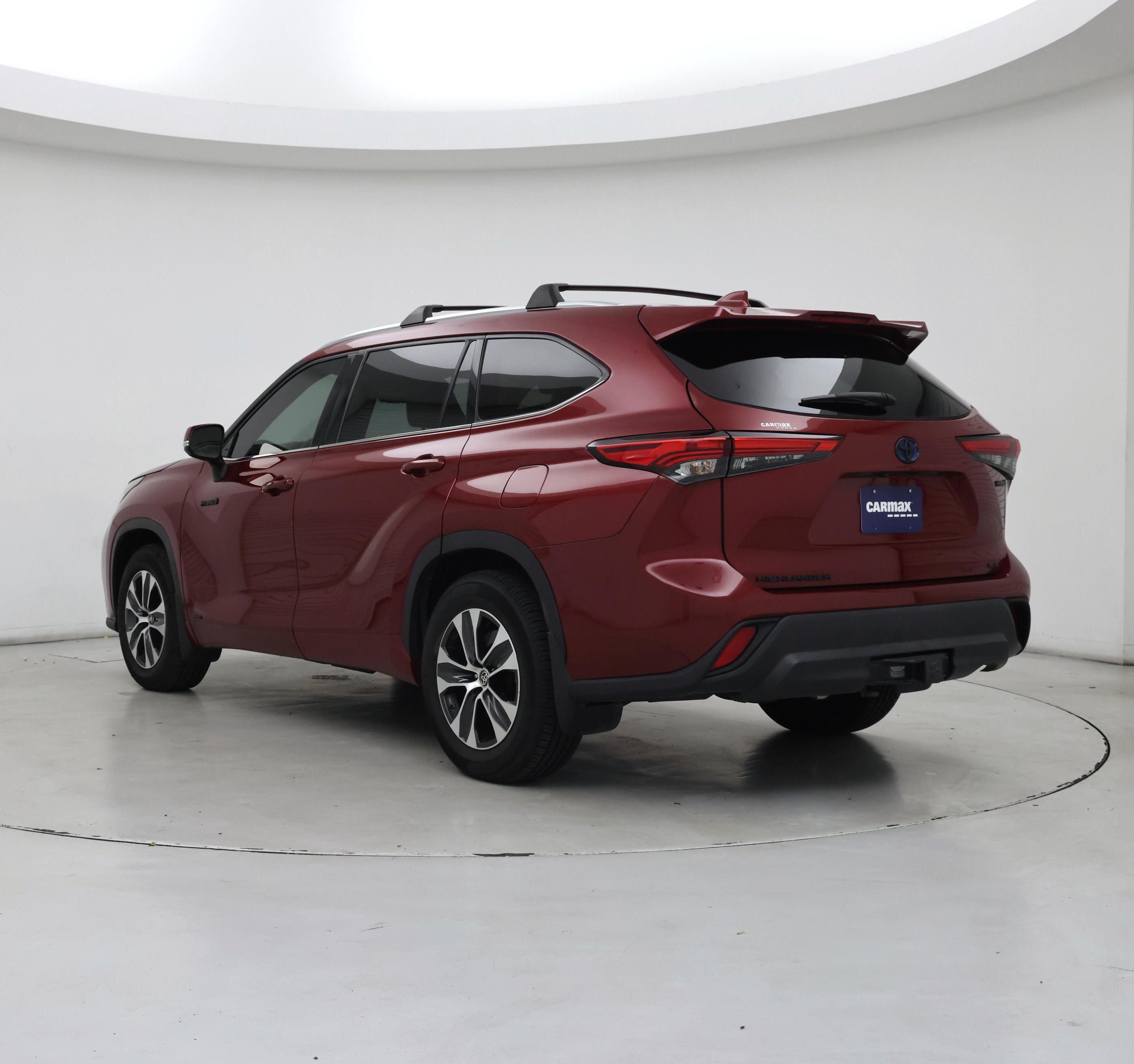 Thumbnail: 2021 Toyota Highlander - 2