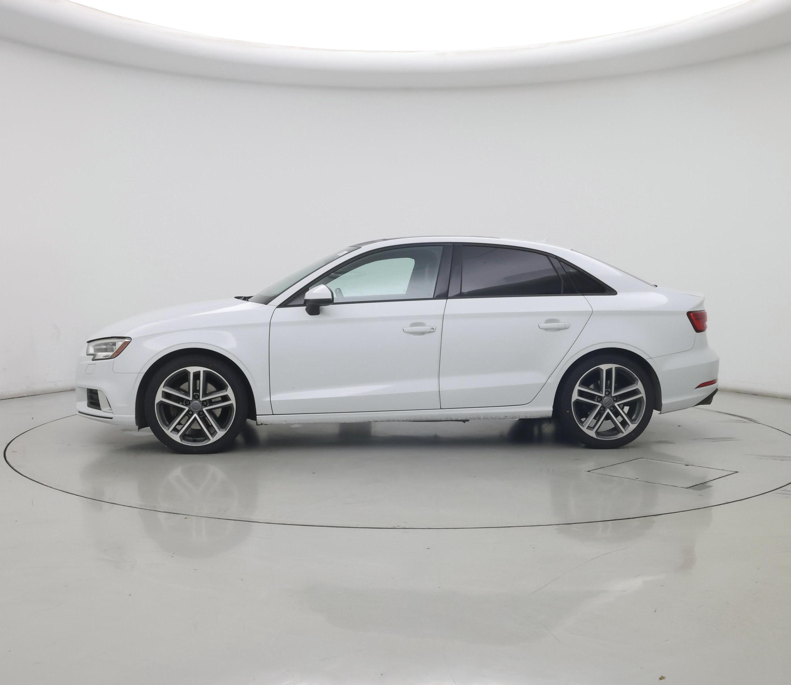 Thumbnail: 2018 Audi A3 - 3