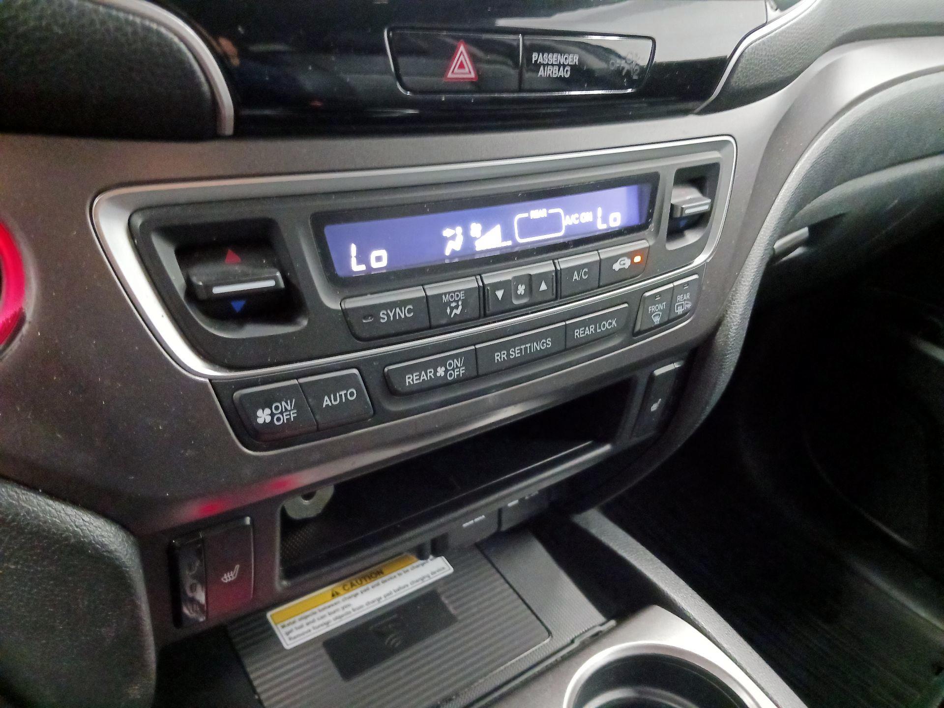 Thumbnail: 2021 Honda Pilot - 14