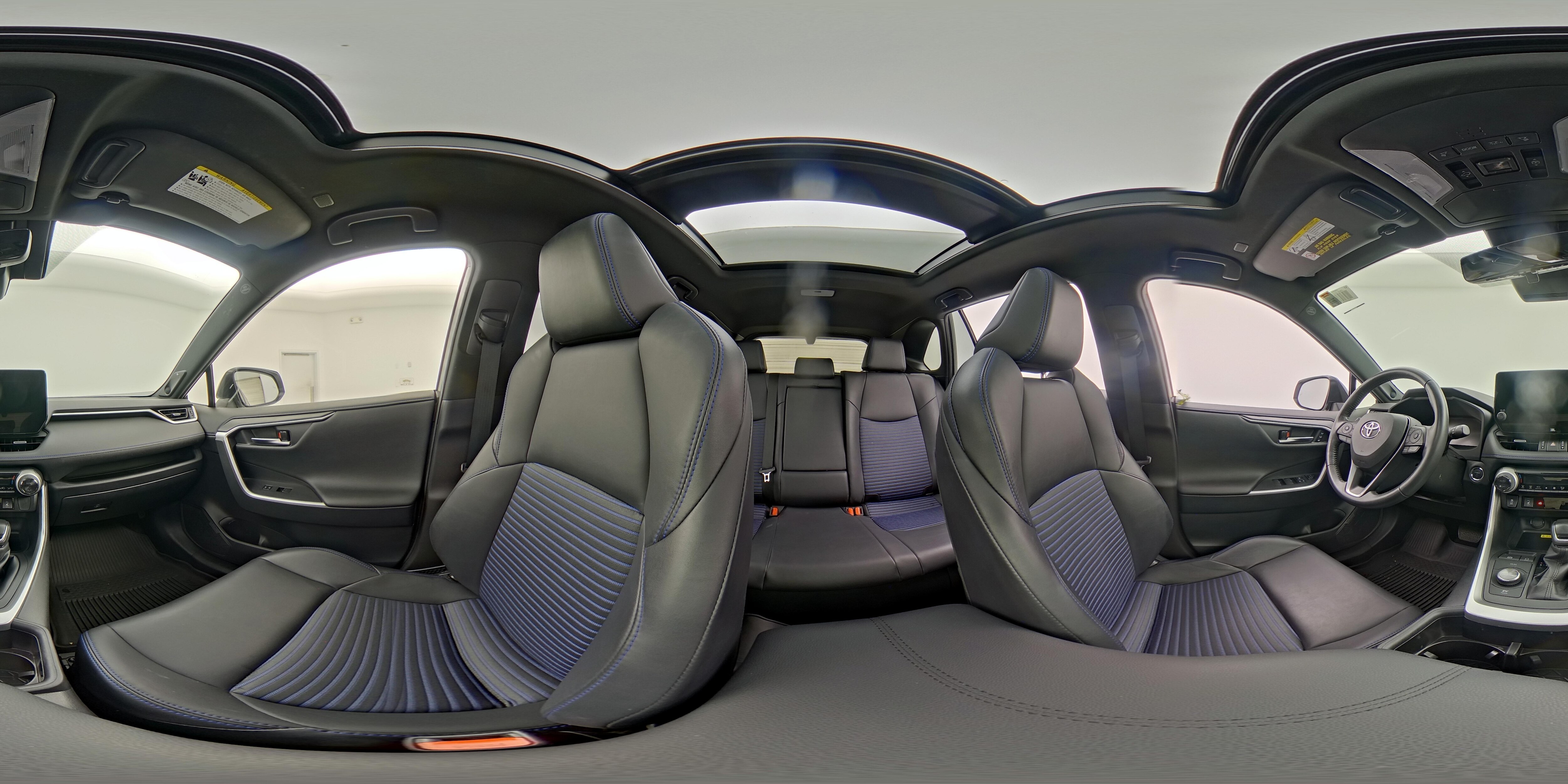 2024 Toyota RAV4 XSE - Photo 25
