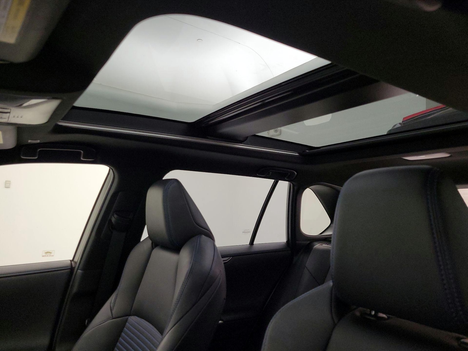2024 Toyota RAV4 XSE - Photo 20