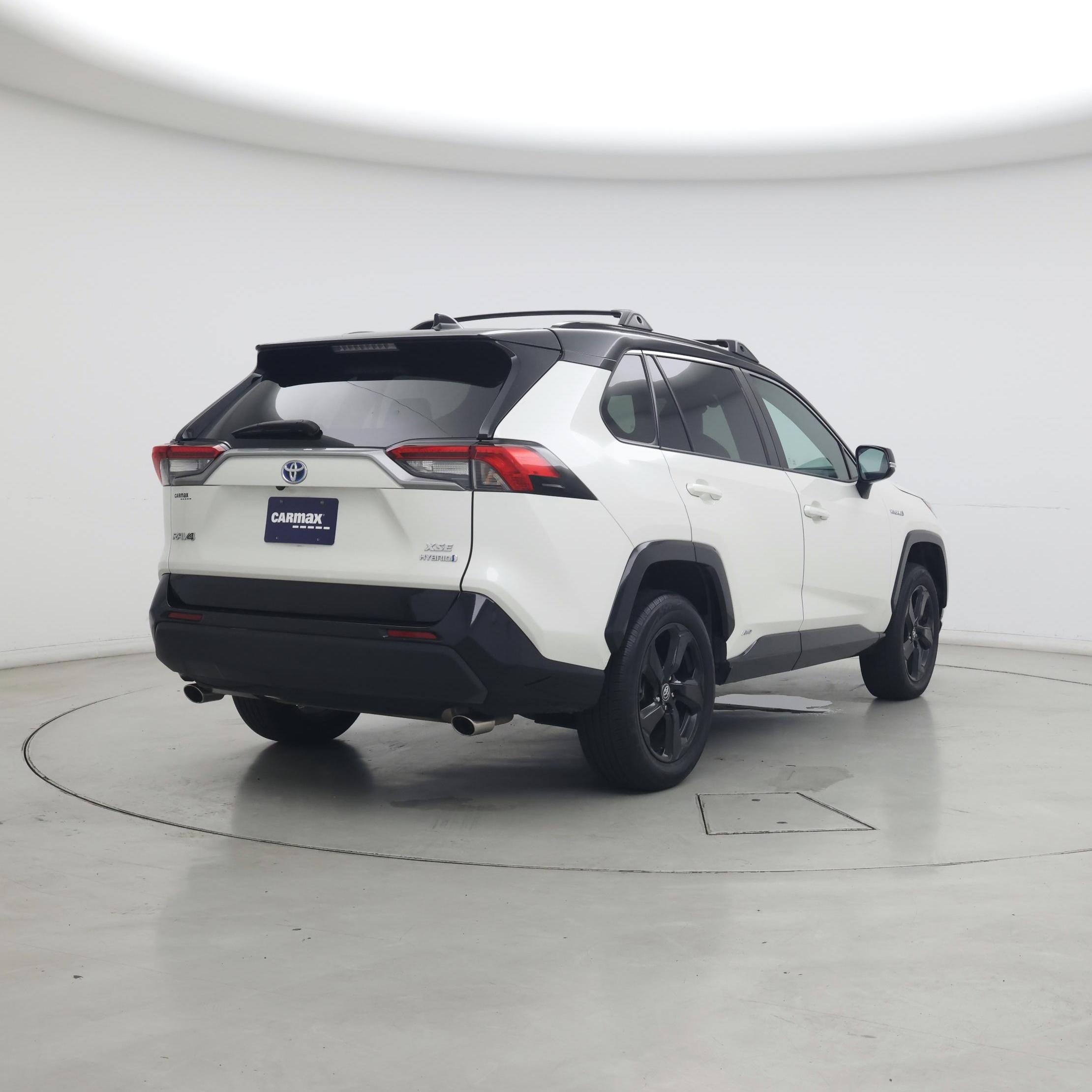 Thumbnail: 2020 Toyota RAV4 - 8