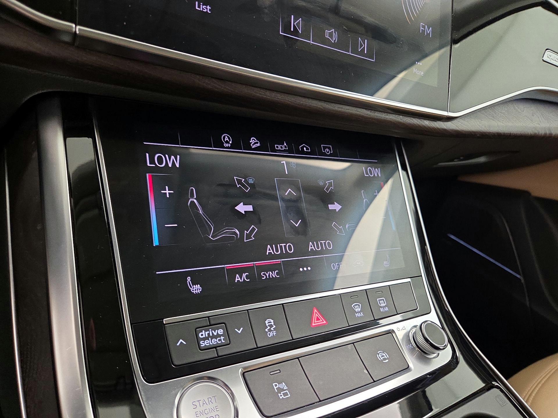 Thumbnail: 2020 Audi Q7 - 17