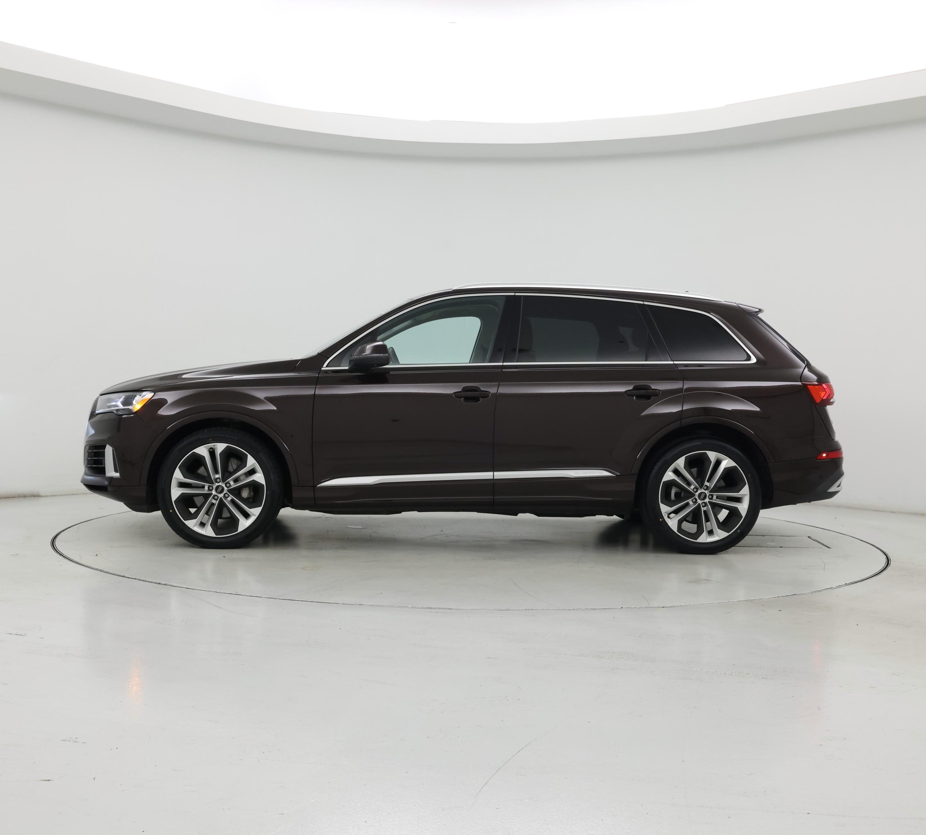Thumbnail: 2020 Audi Q7 - 3